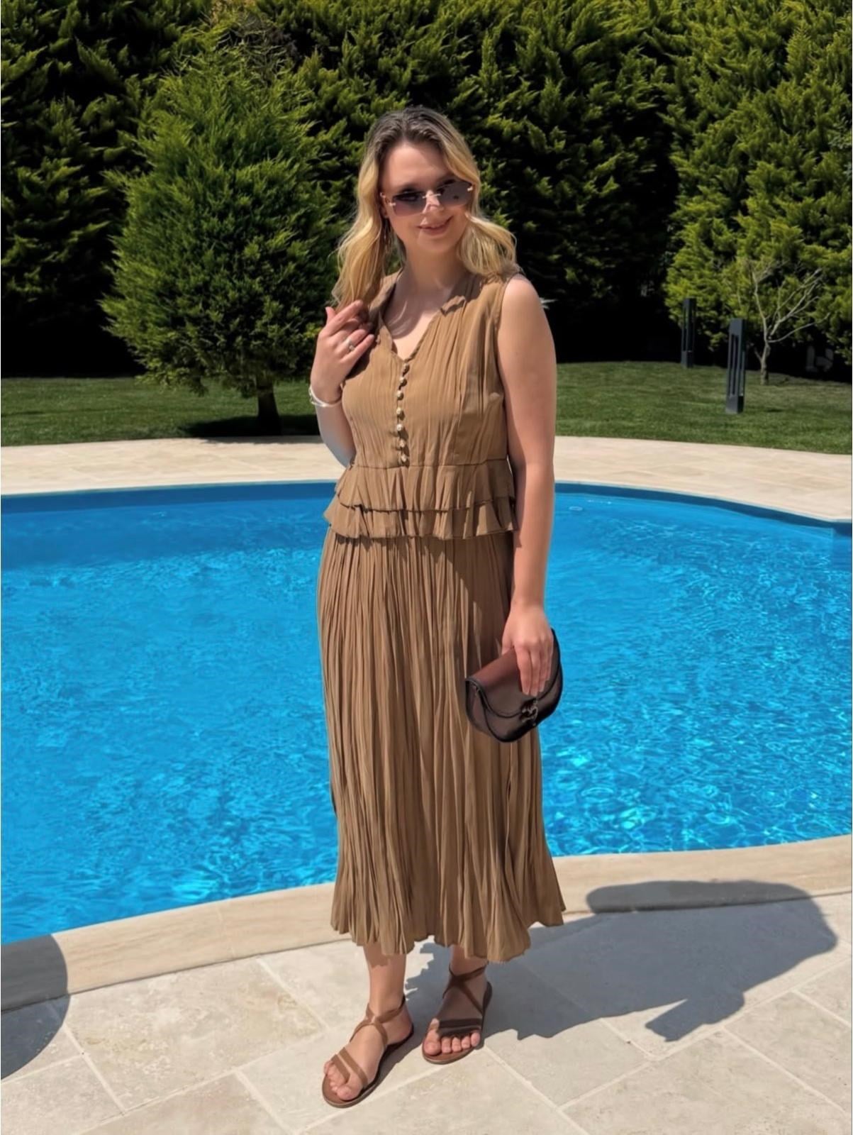 Sunset Gold Düğme Detaylı Camel Etekli Takım