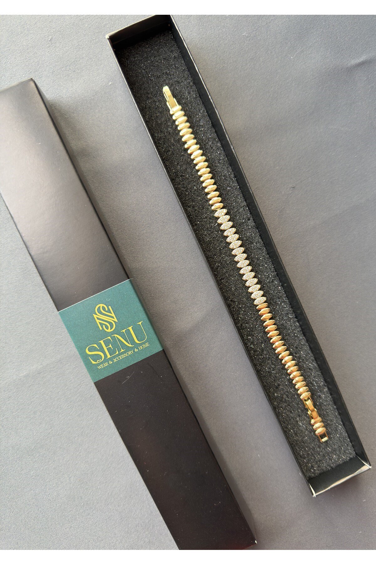Gold Su Yolu Işıltılı Taş Detaylı Bileklik