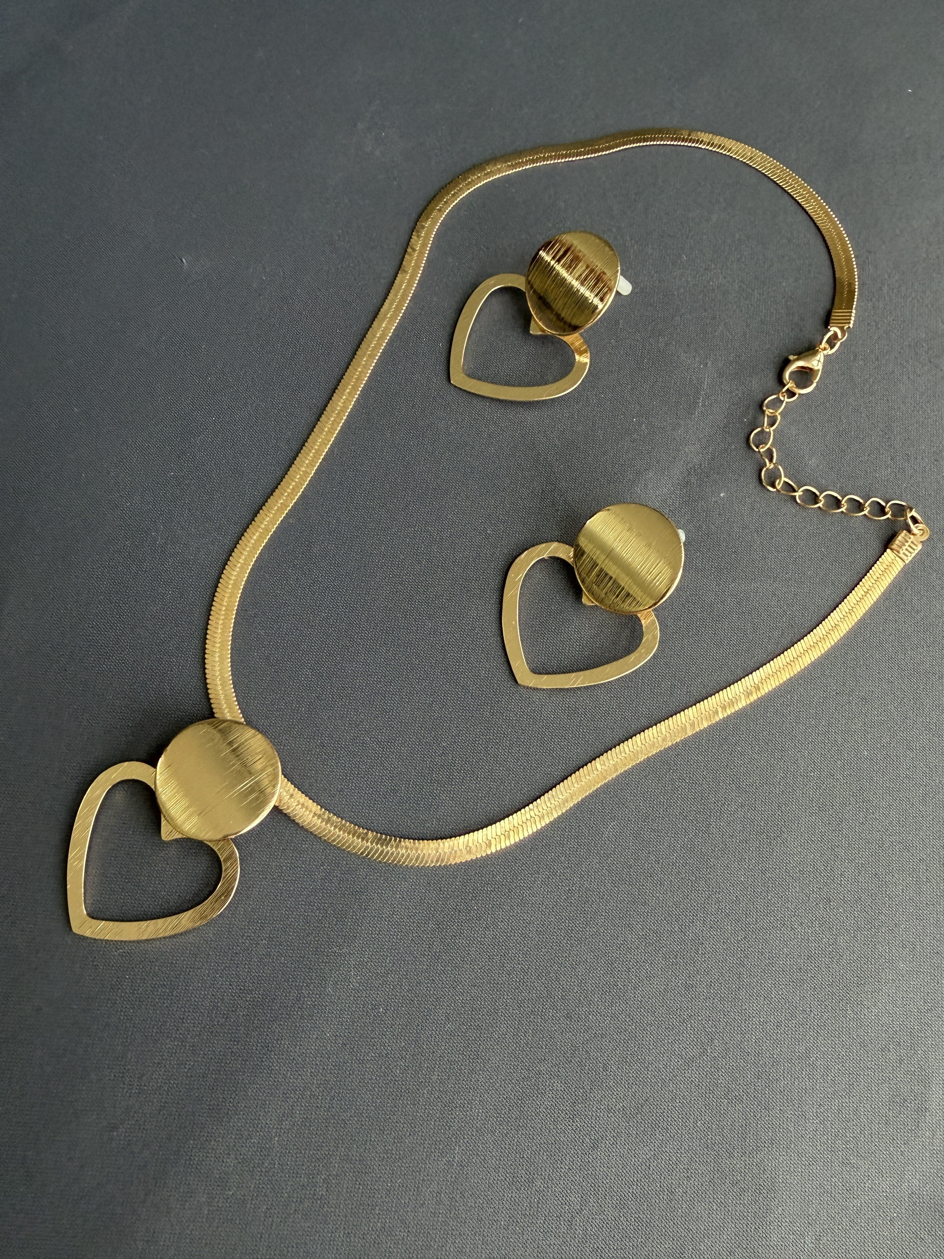 Kalpli Çelik Gold Takı Seti