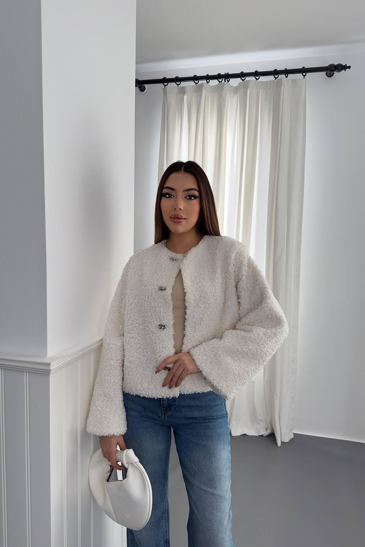 Toptan Ekru Peluş Kısa Ceket