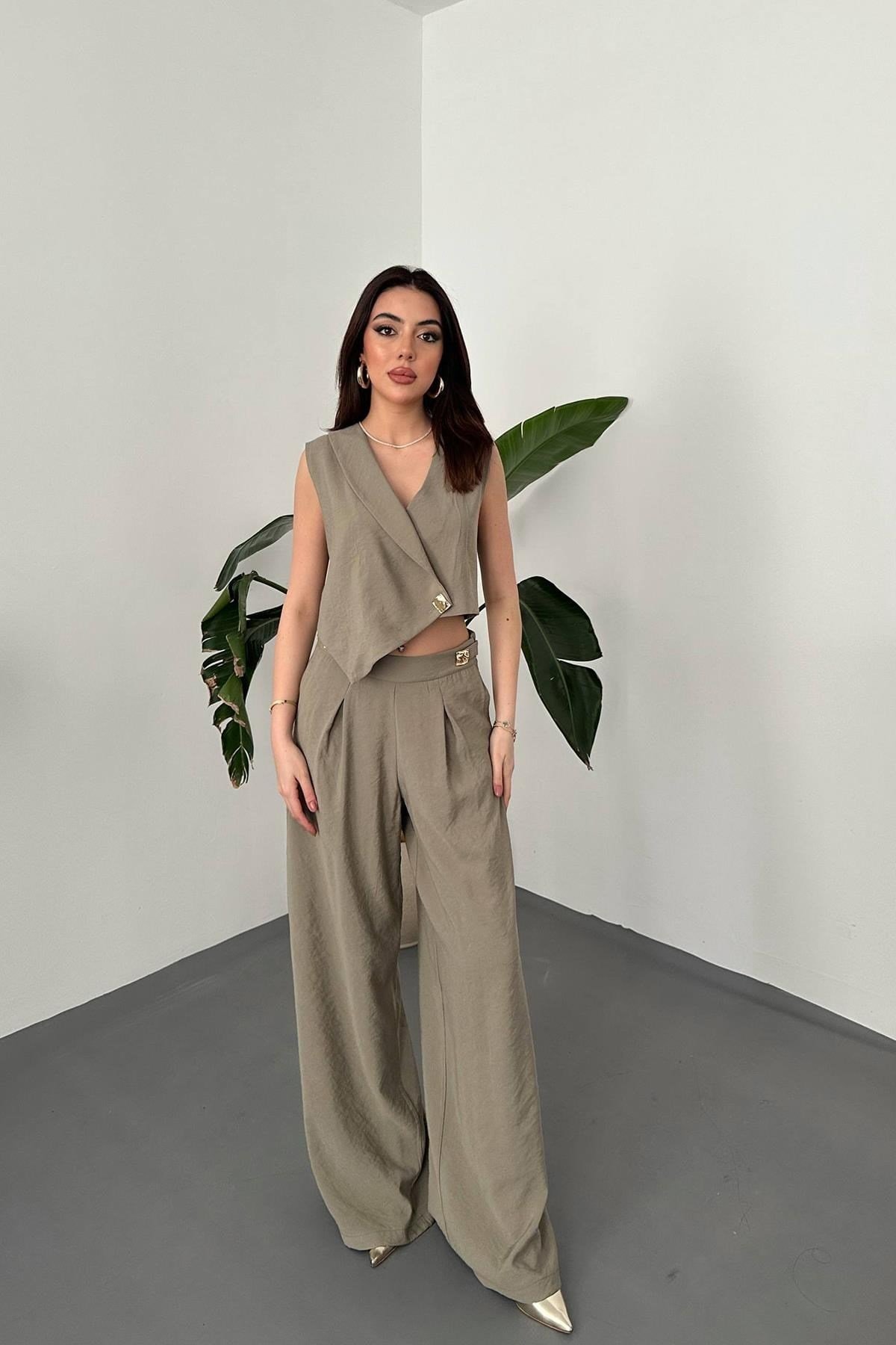 Toptan Haki Asimetrik Yelek Ve Pantolon Takım