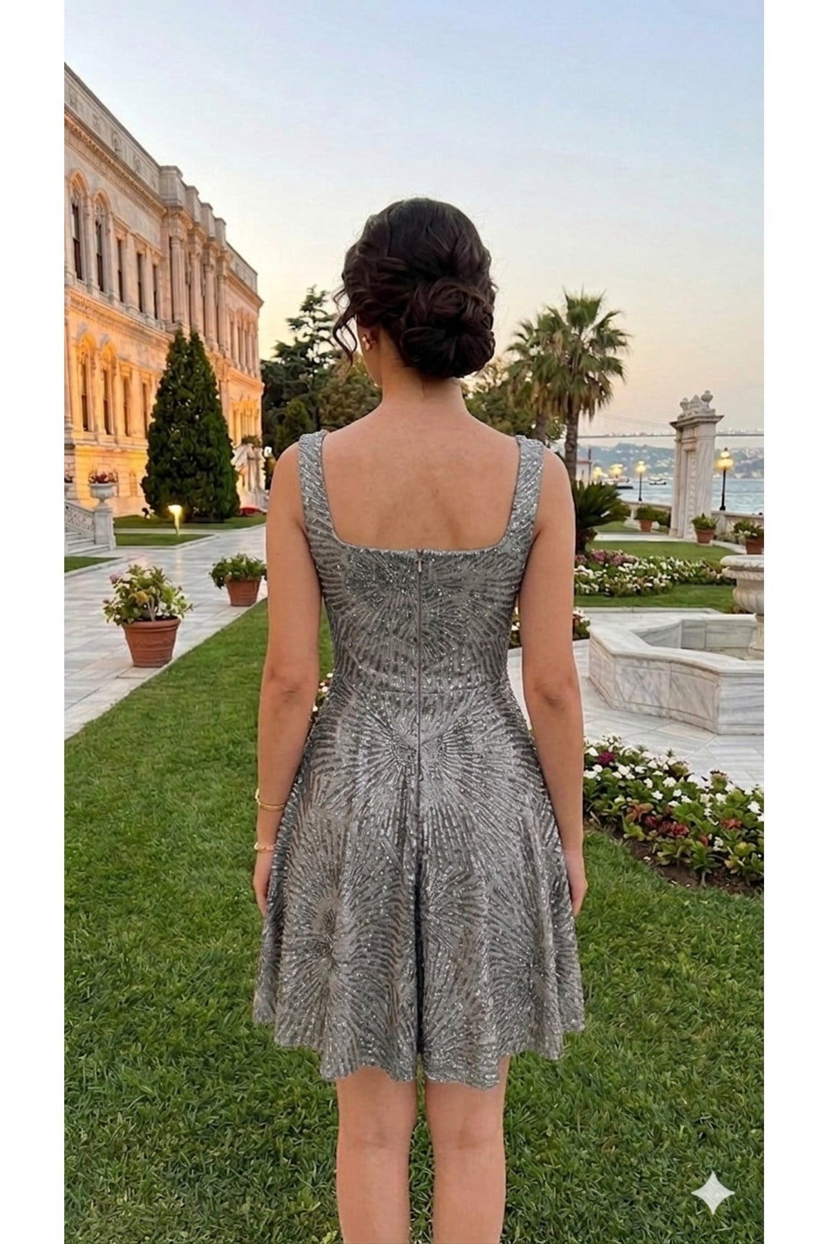 Çırağan Serisi Kare Yaka Simli Mini Abiye