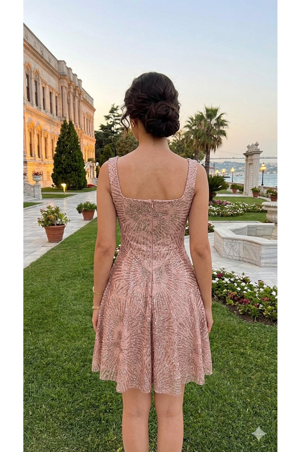 Çırağan Serisi Kare Yaka Simli Mini Abiye