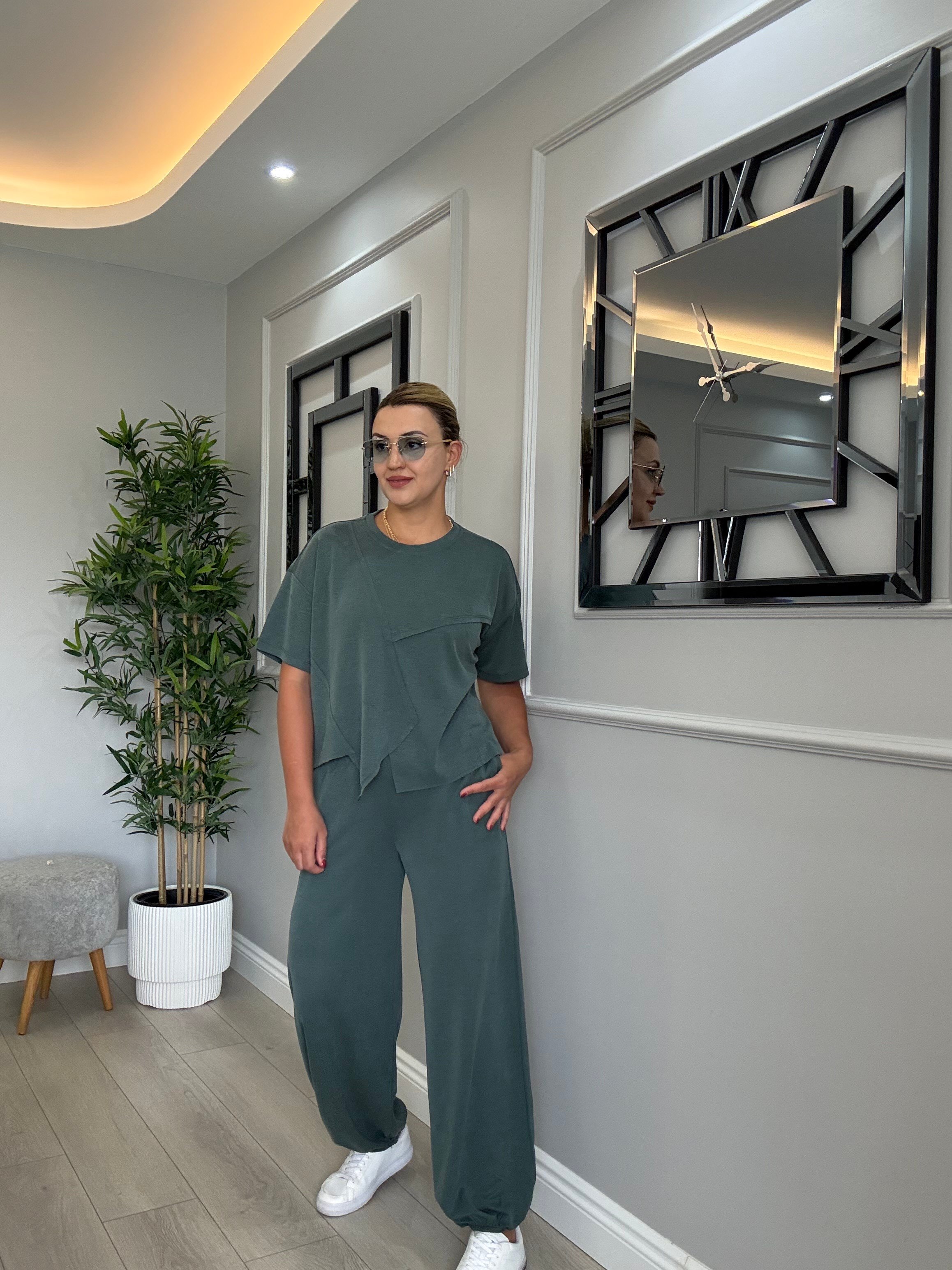 Asimetrik bluzlu paçaları lastikli modal takım 
