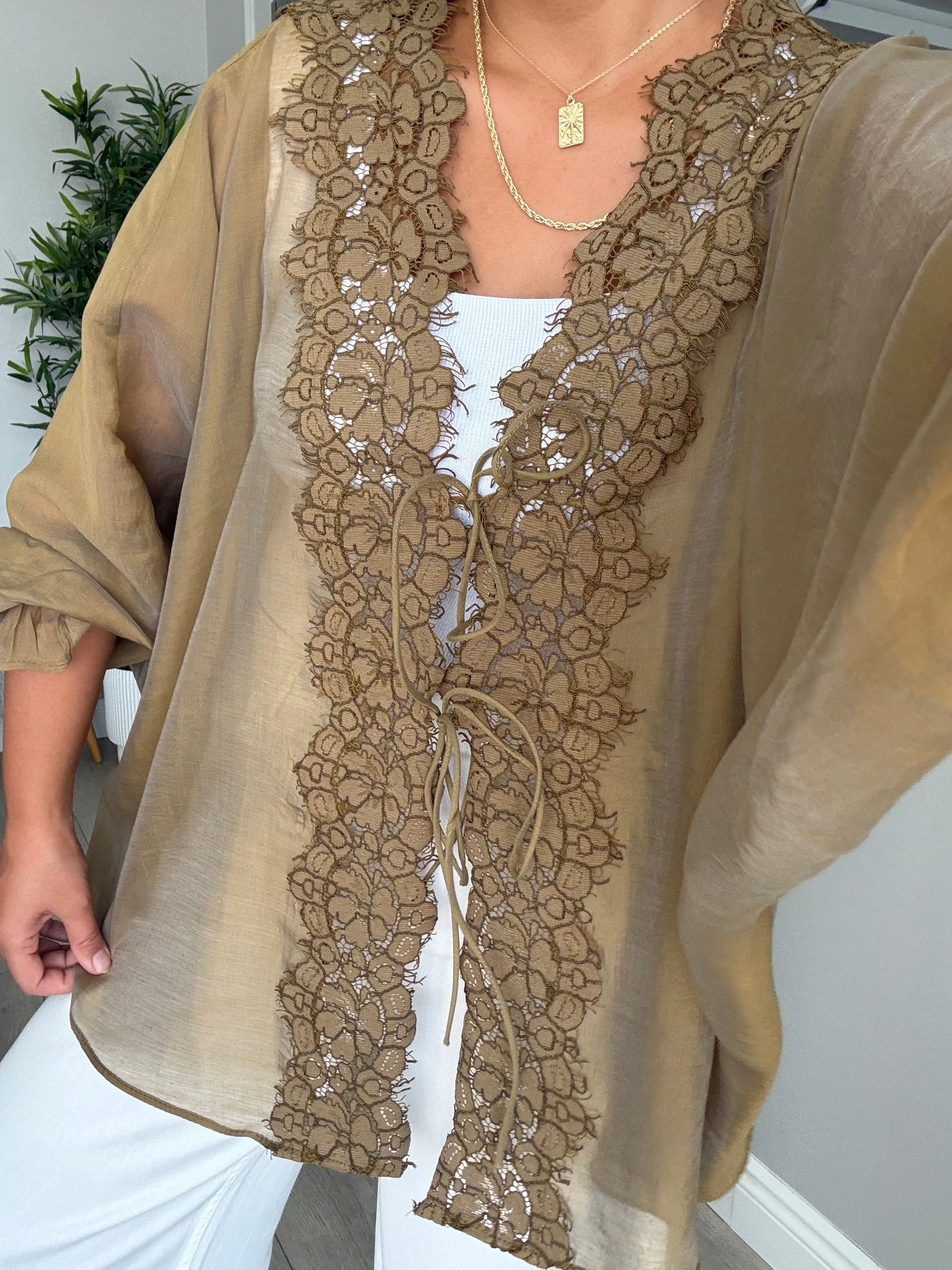 Dantel detaylı gömlek- olive