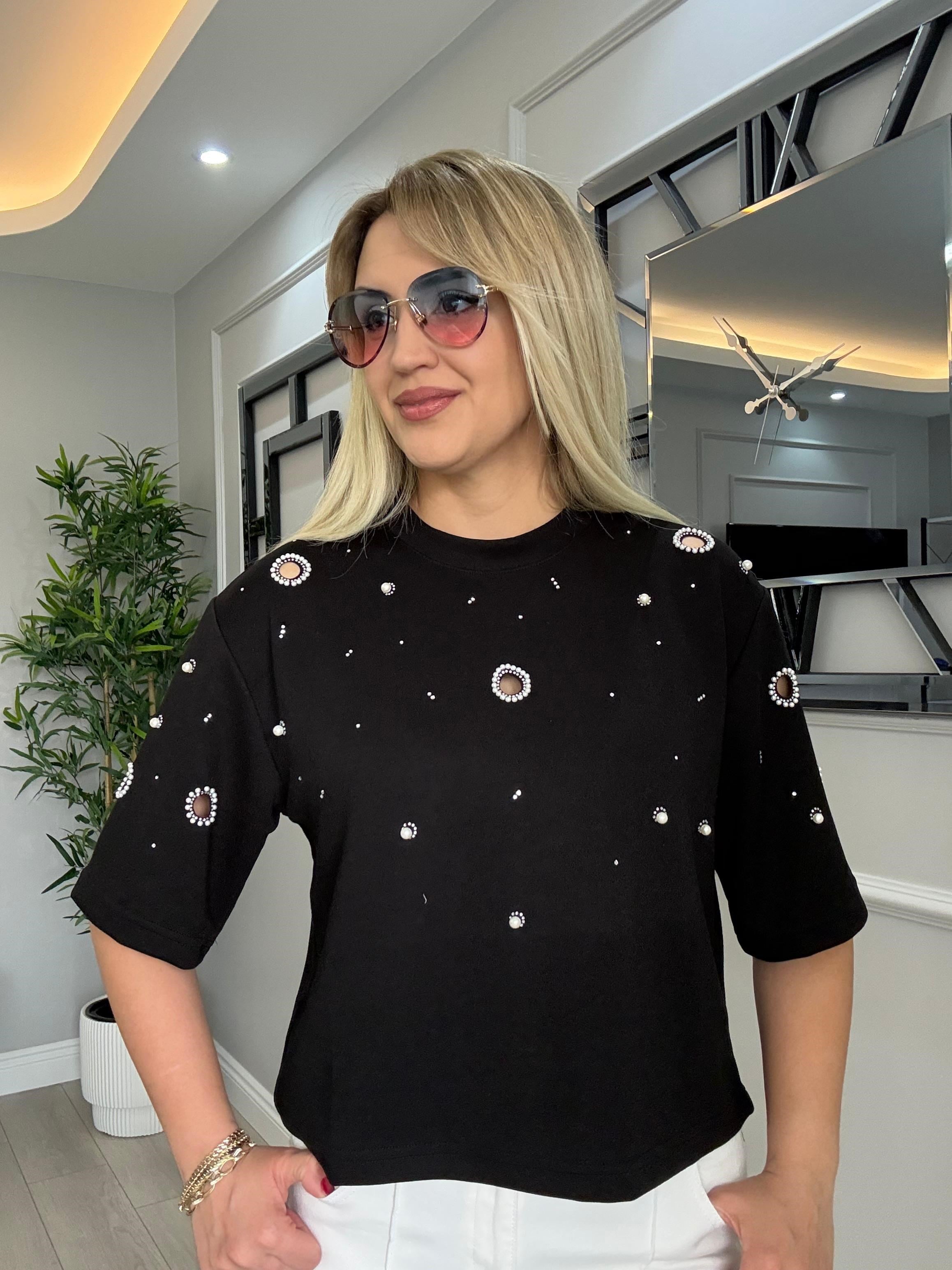 ORJ MARKA MODAL KUMAŞ  KUŞ GÖZÜ DETAYLI İNCİLİ TSHİRT SİYAH 