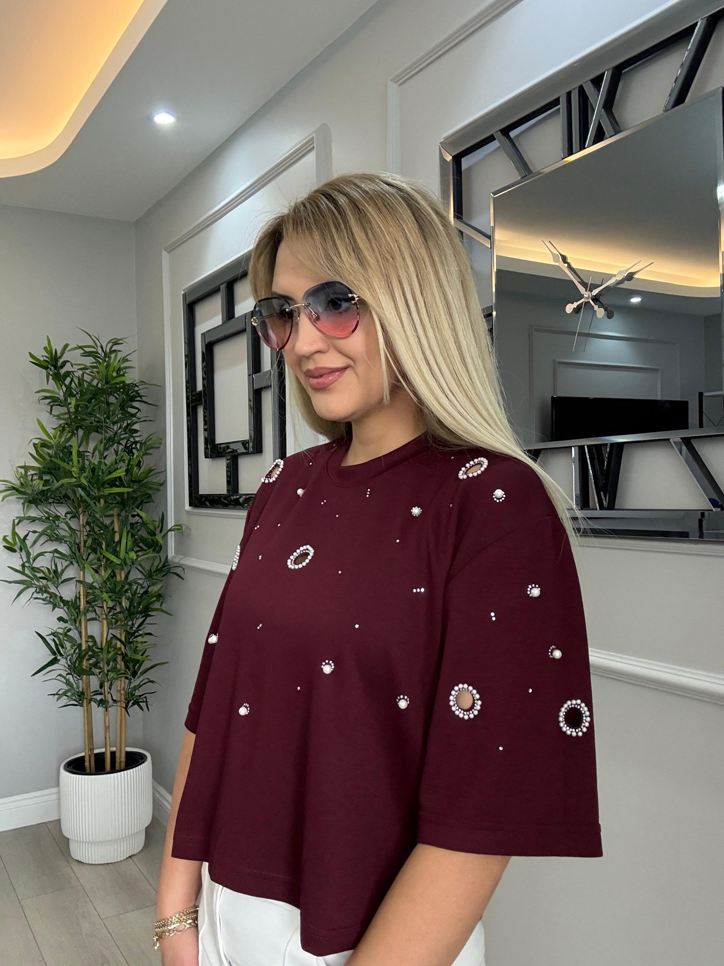 ORJ MARKA MODAL KUMAŞ  KUŞ GÖZÜ DETAYLI İNCİLİ TSHİRT BORDO