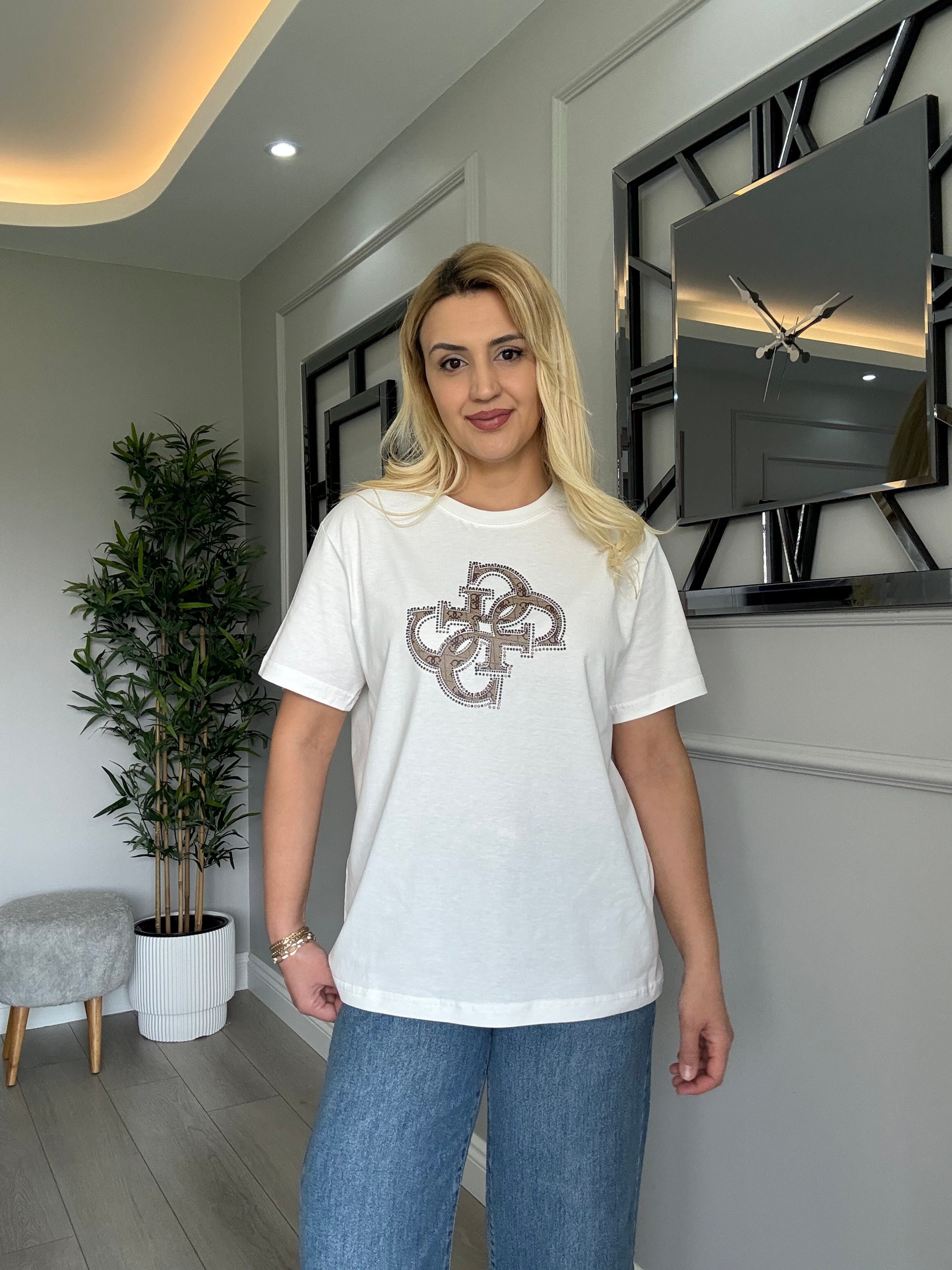 Orj marka taşlı tshirt beyaz 