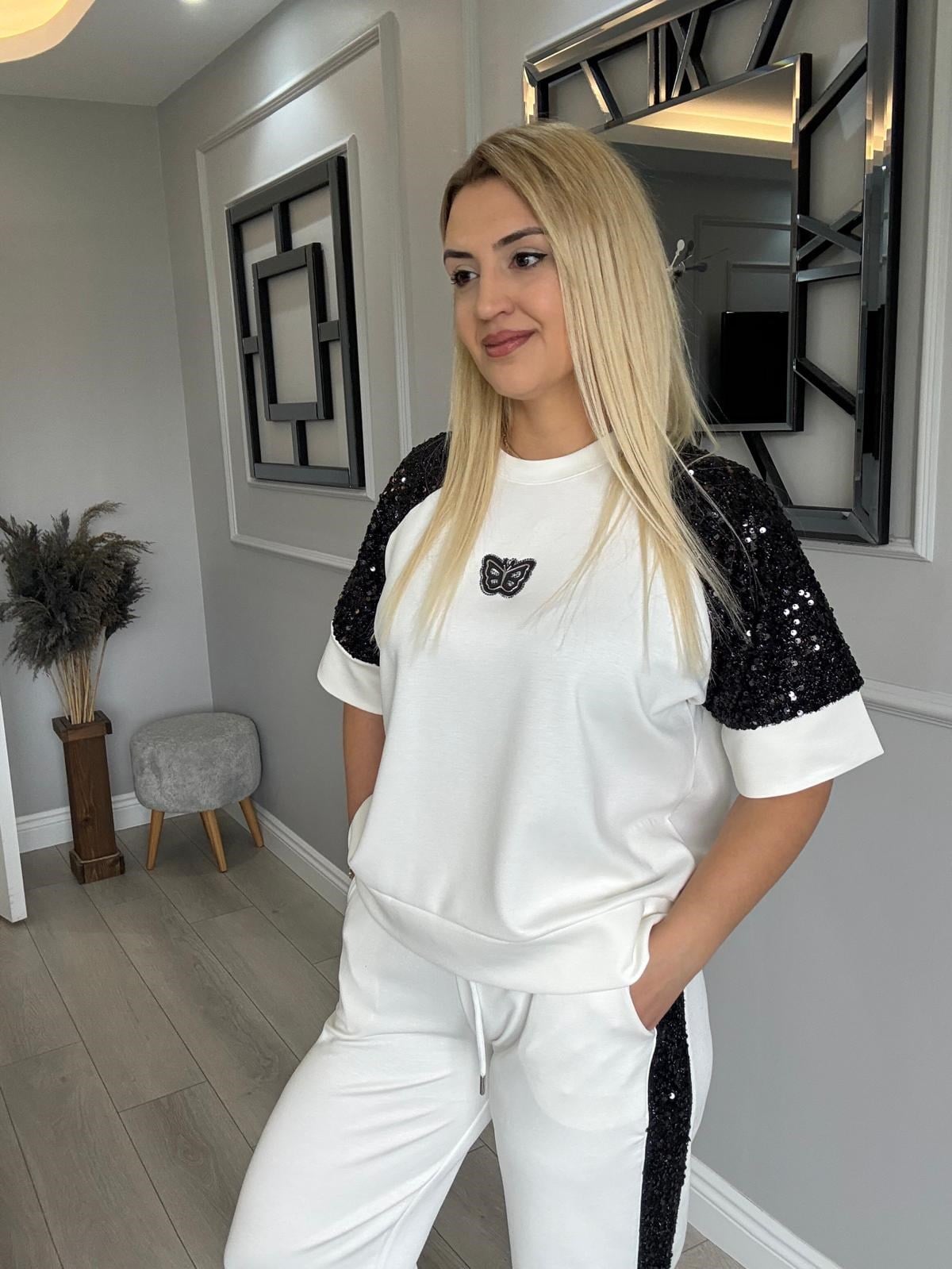 PAYET İŞLEMELİ RAHAT TAKIM 