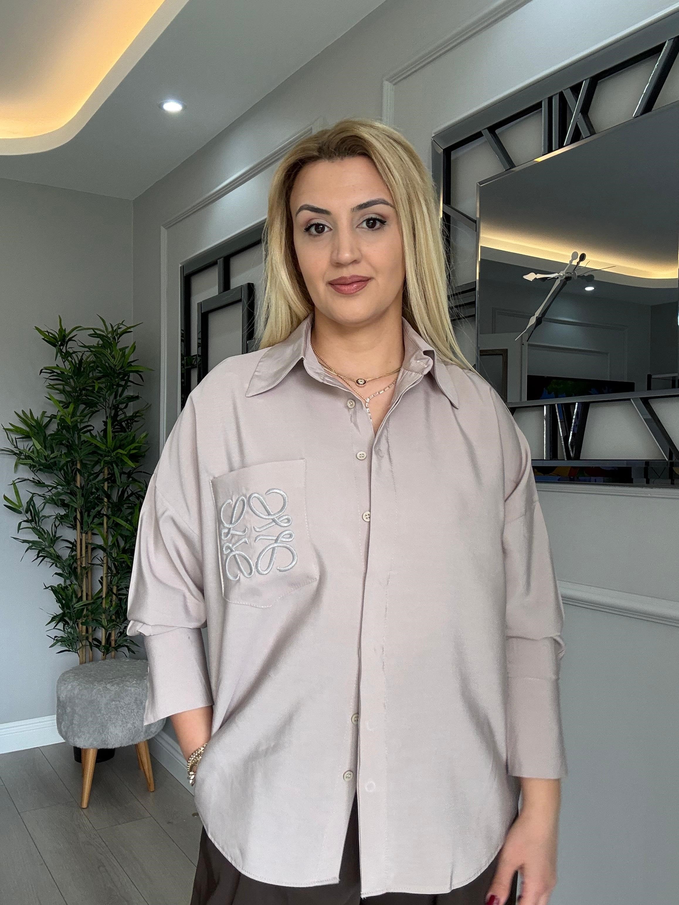 PREMİUM KALİTE 100% MEMNUNİYET GARANTİLİ CEBİ NAKIŞLI GÖMLEK BEJ