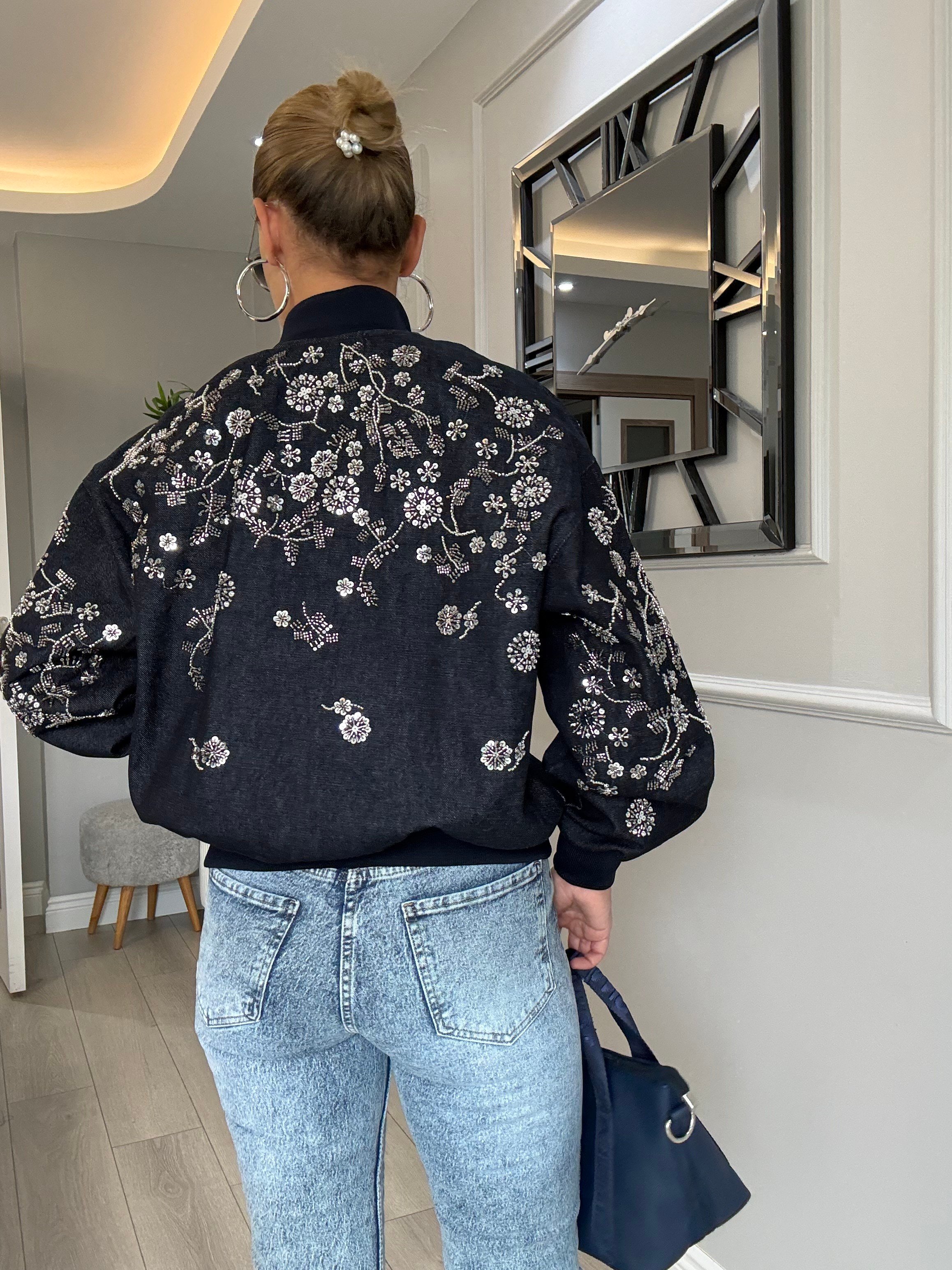 Premium kalite full taş işlemeli içi astarlı  denim ceket 