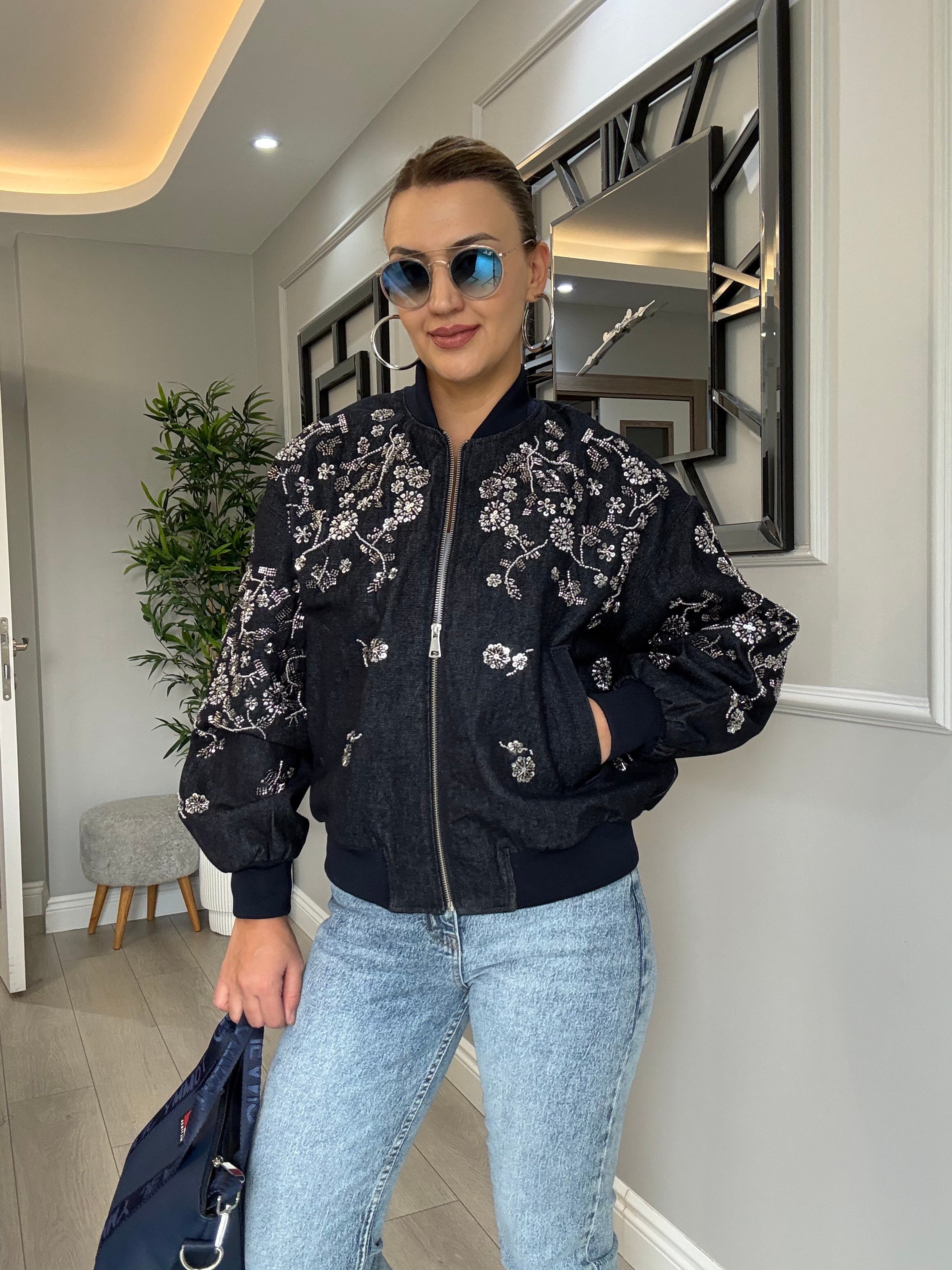 Premium kalite full taş işlemeli içi astarlı  denim ceket 