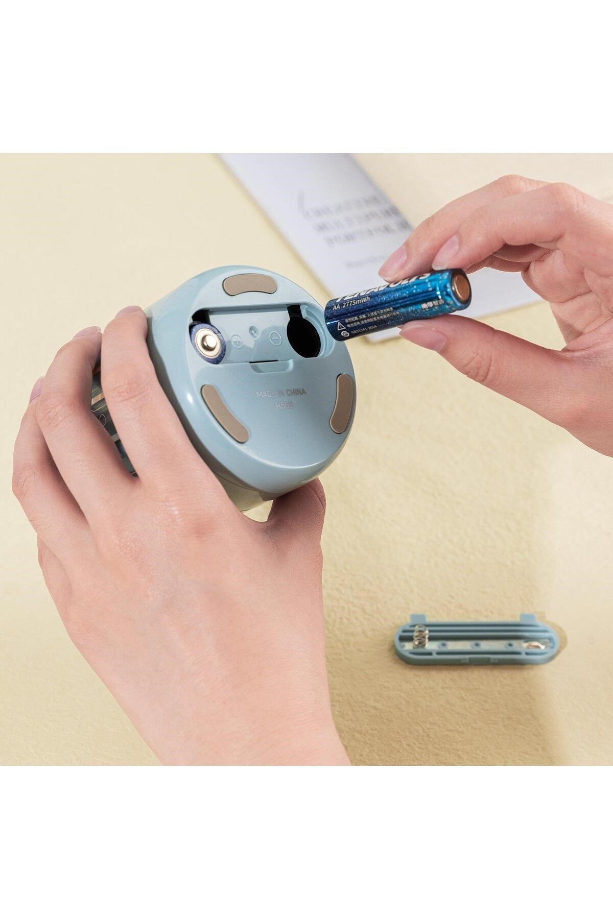 Deli Elektrikli Masa Üstü Pastel Mavi Kalemtraş H508-BL