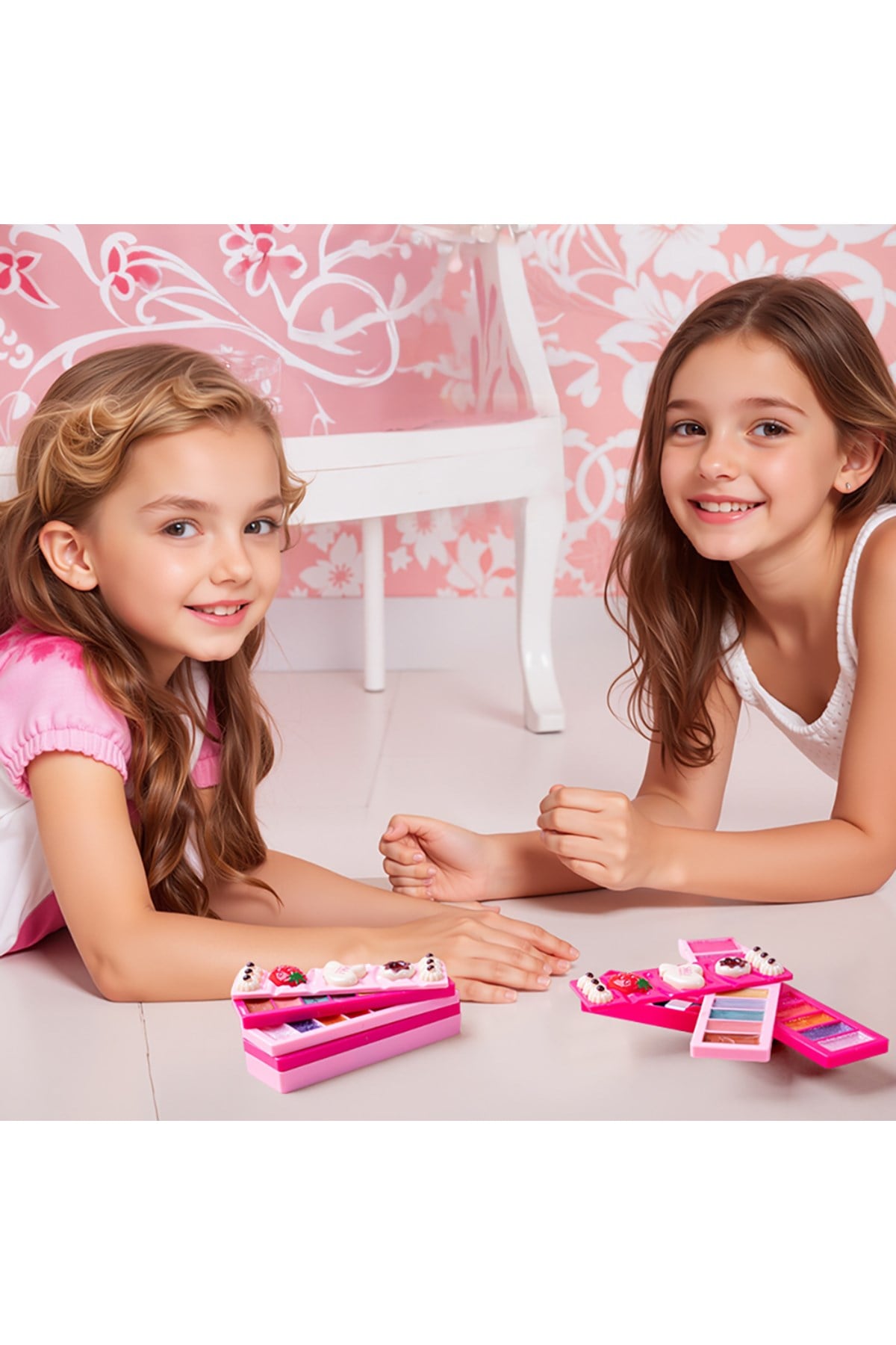 LOVELY 4 KATLI MAKYAJ SETİ S22243
