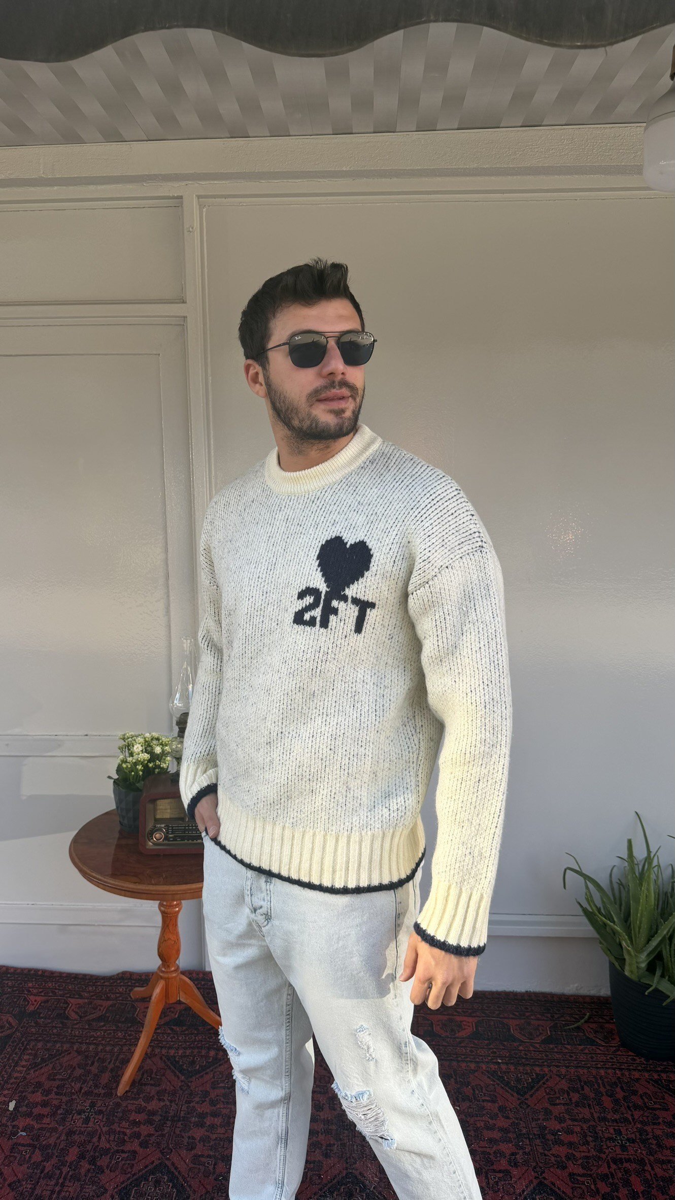 2512 Kalp Desenli Yün Kazak
