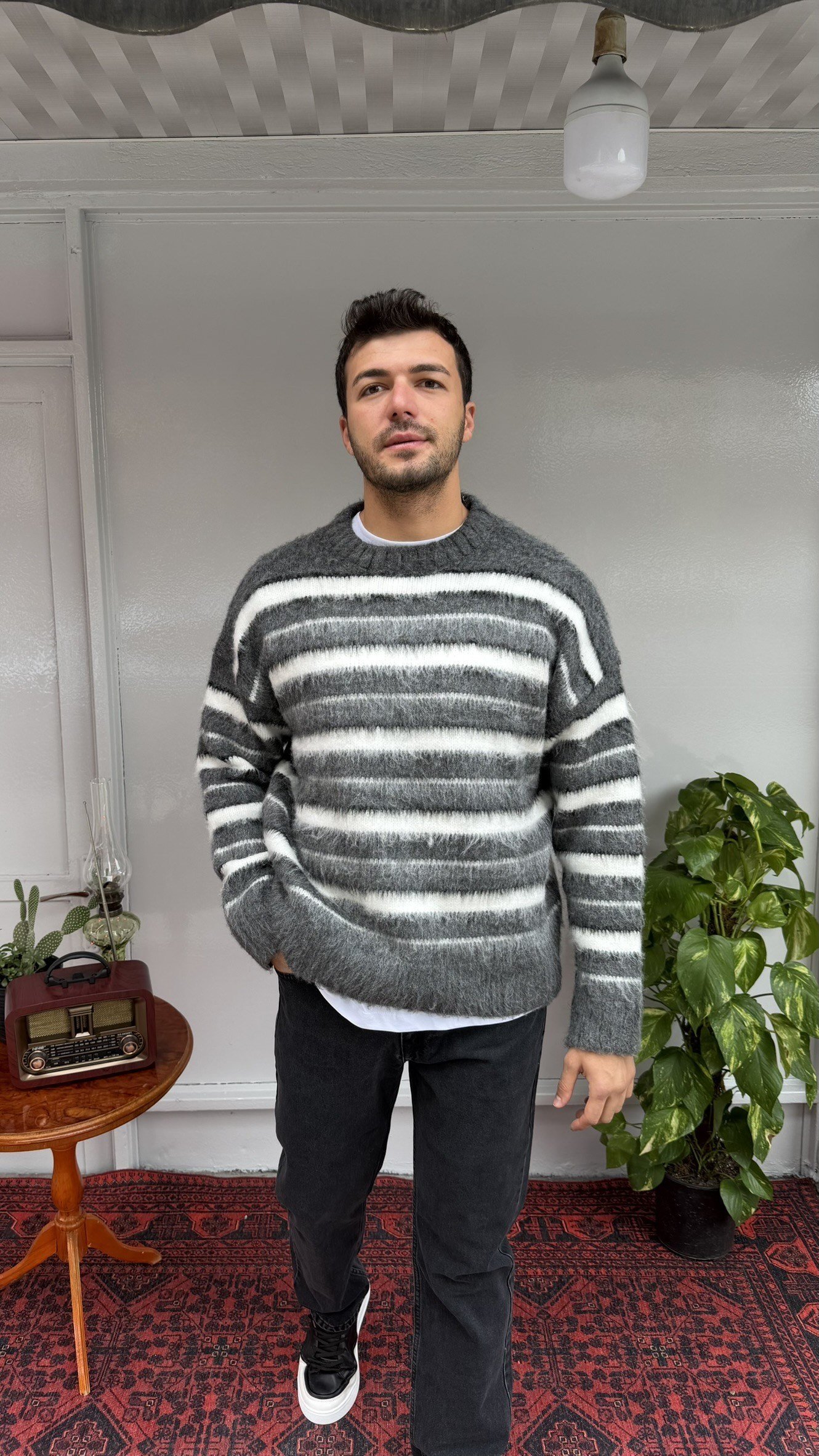 2512 Yan Çizgi Yün Kazak