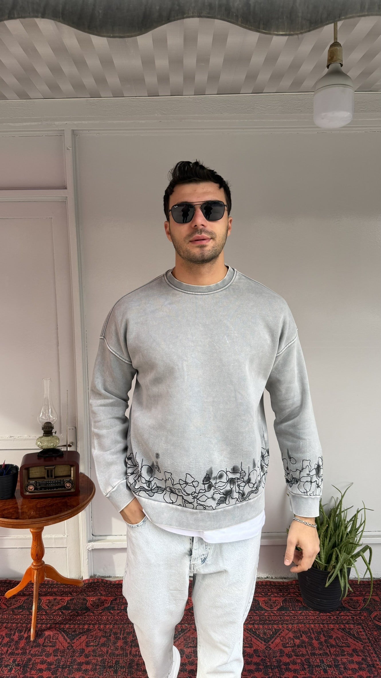 Bel-Bilek Nakış Detaylı Oversize Sweat