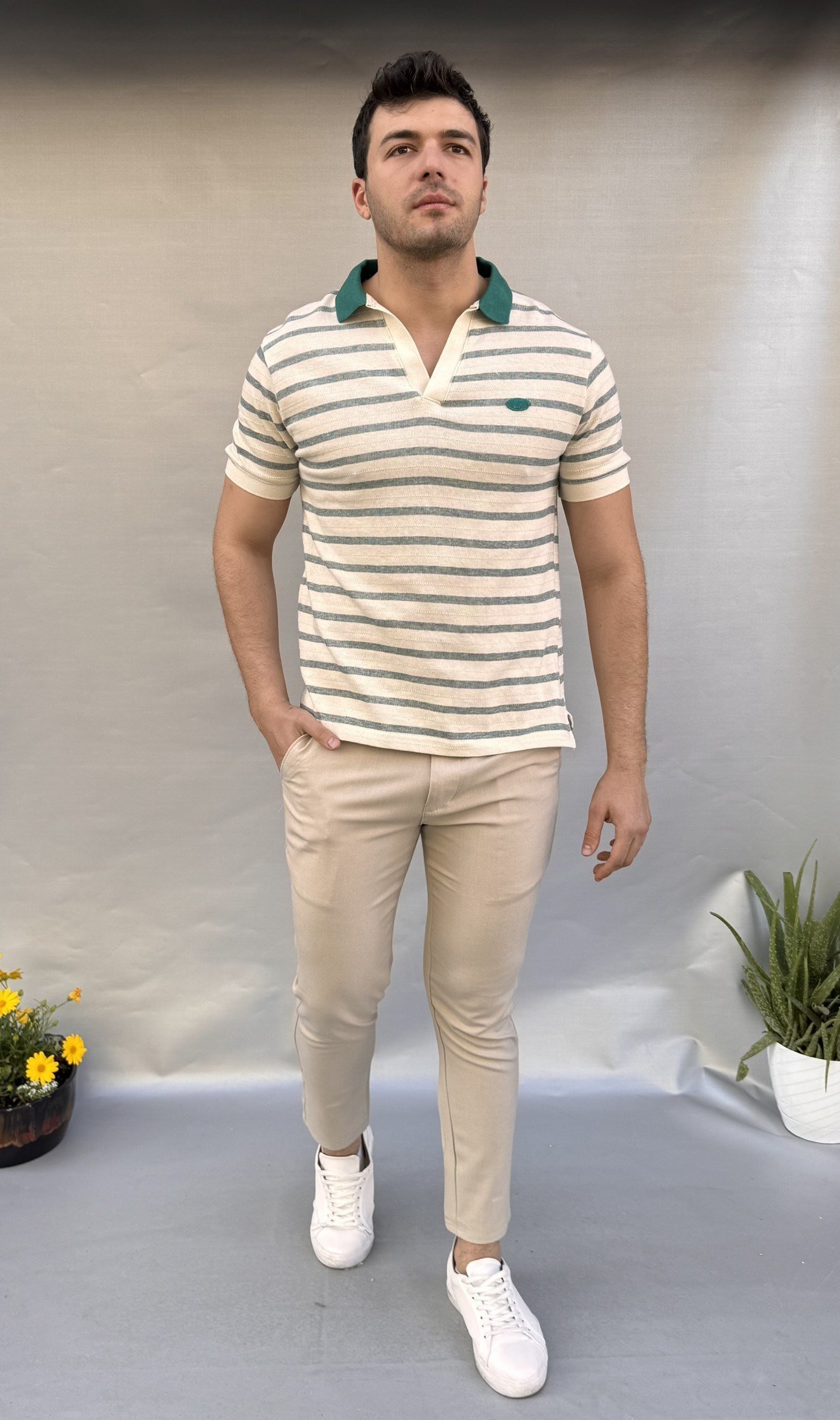 Çizgili Yakalı Triko T-shirt