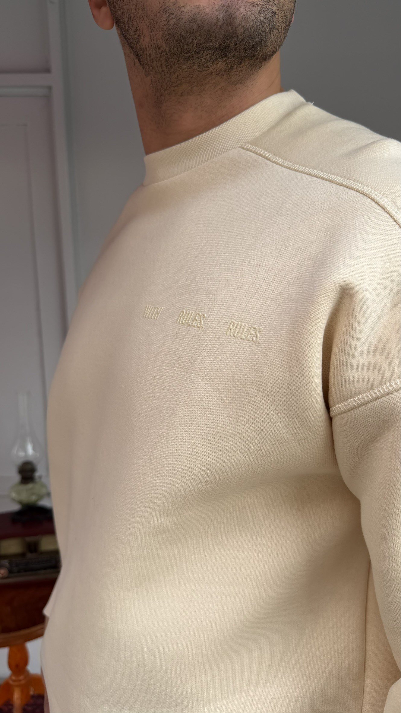 El Yazı Detay Şardonlu Oversize Sweat