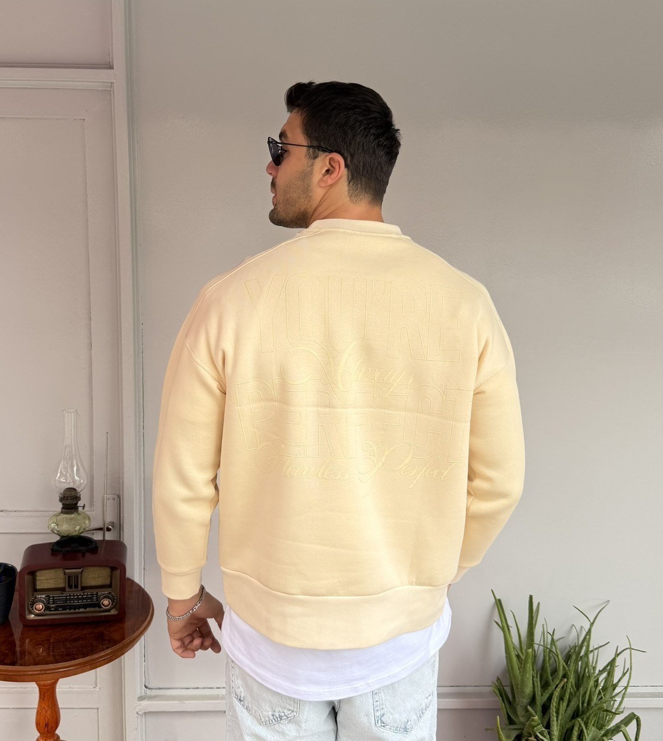 El Yazı Detay Şardonlu Oversize Sweat