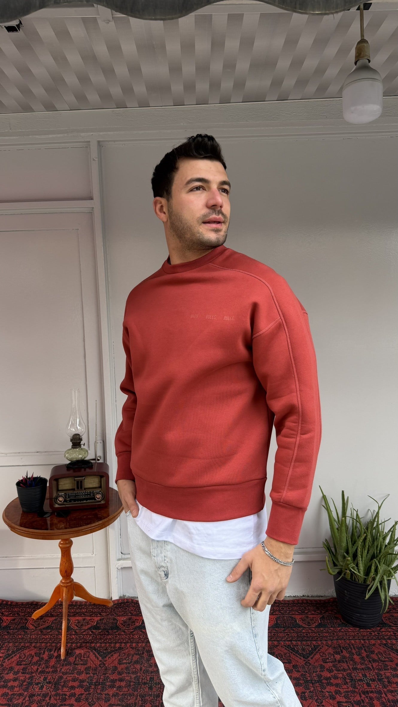 El Yazı Detay Şardonlu Oversize Sweat