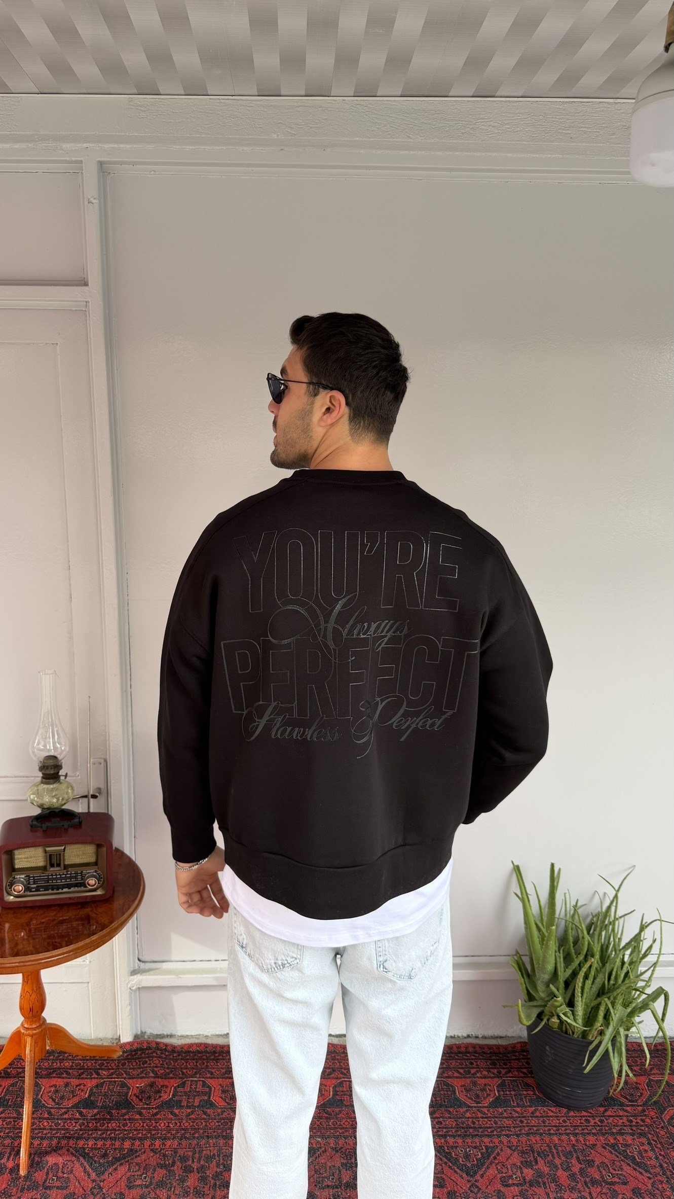 El Yazı Detay Şardonlu Oversize Sweat