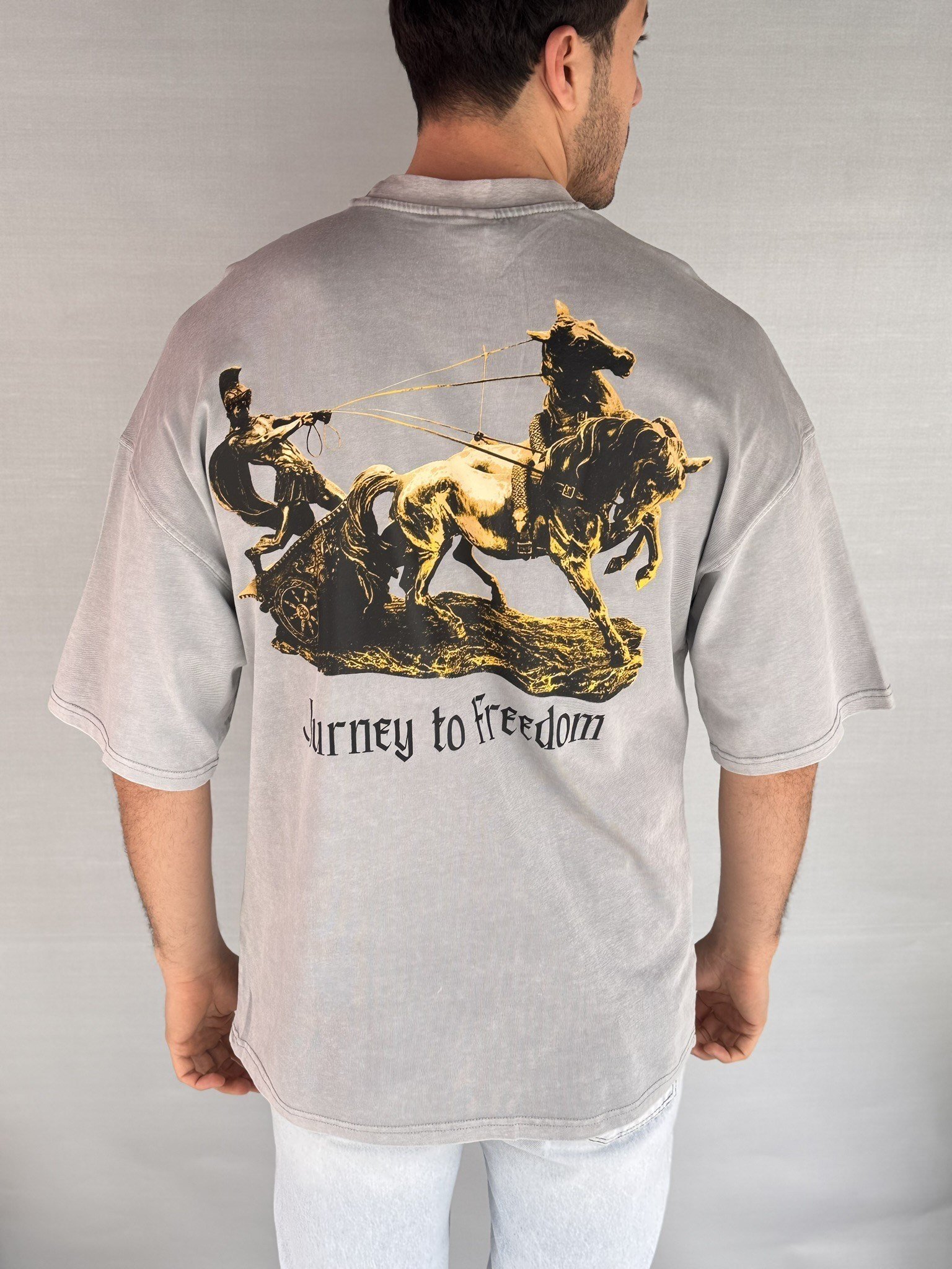 Gladyatör Yıkamalı T-shirt
