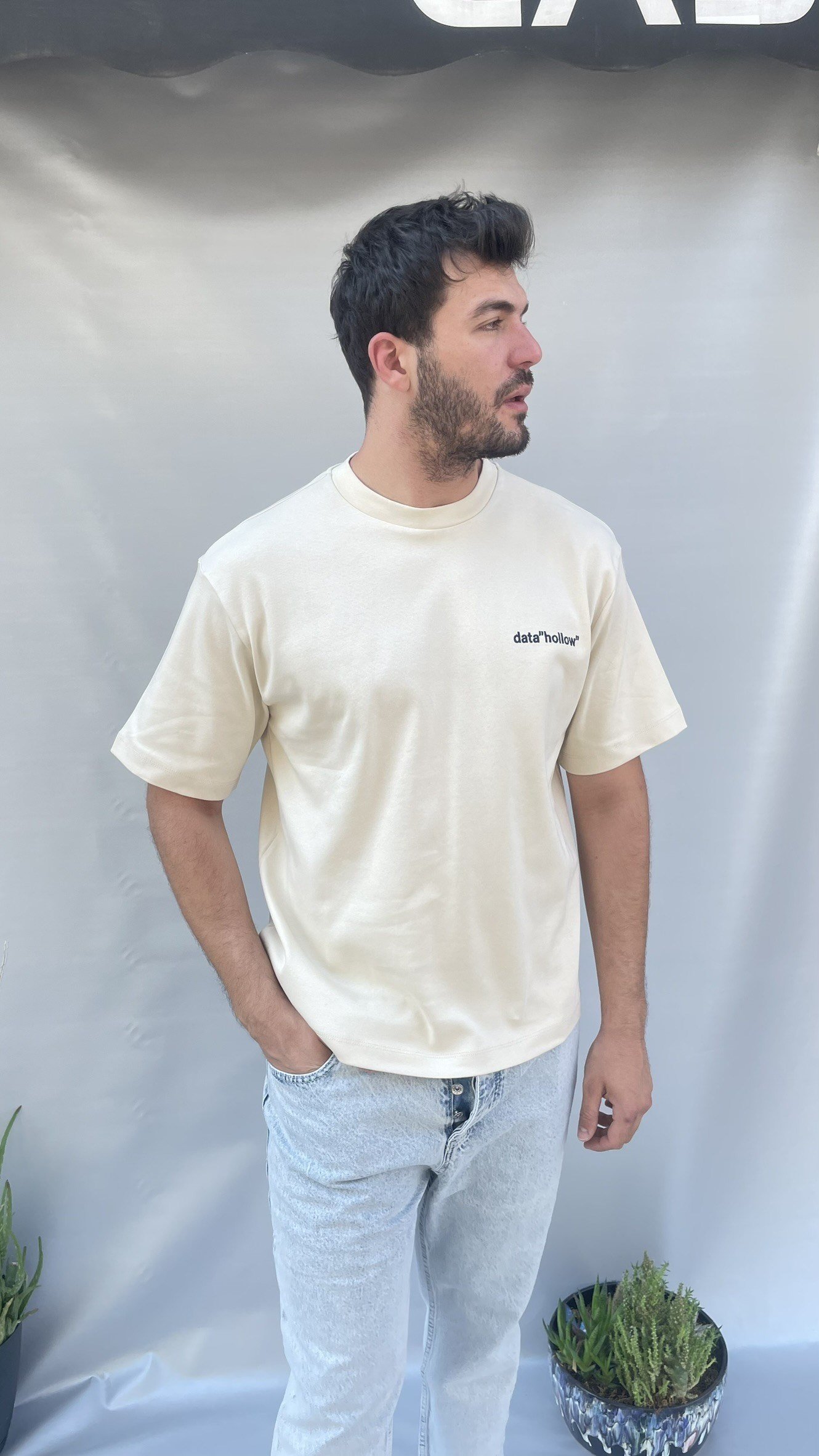 Hollow Nakışlı Oversize T-shirt