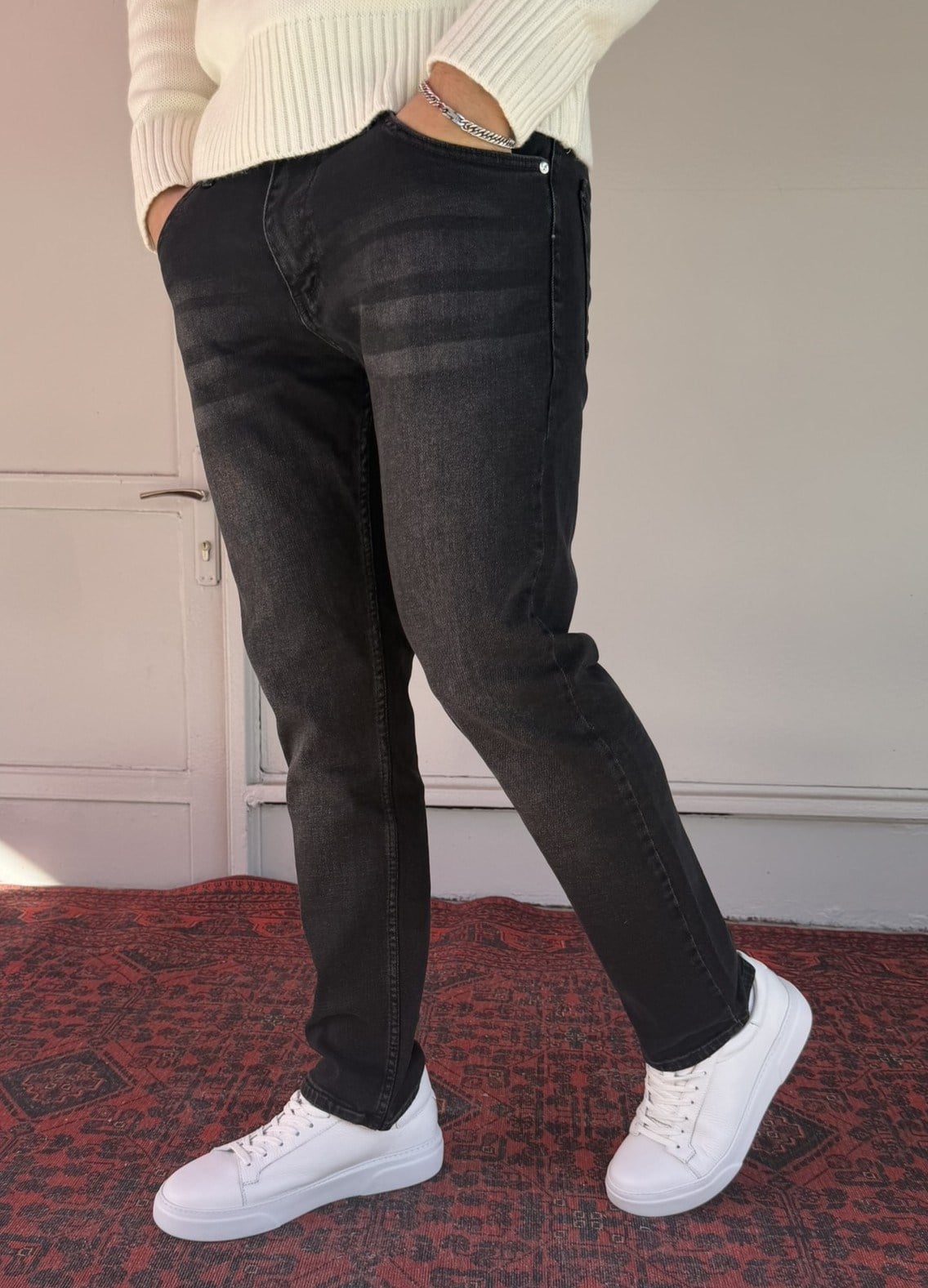 Keps Parmak Yıkamalı Siyah Regular Jean