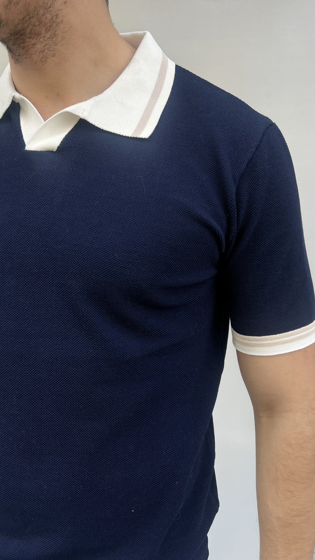 Kol Ve Yaka Çizgili Triko T-shirt