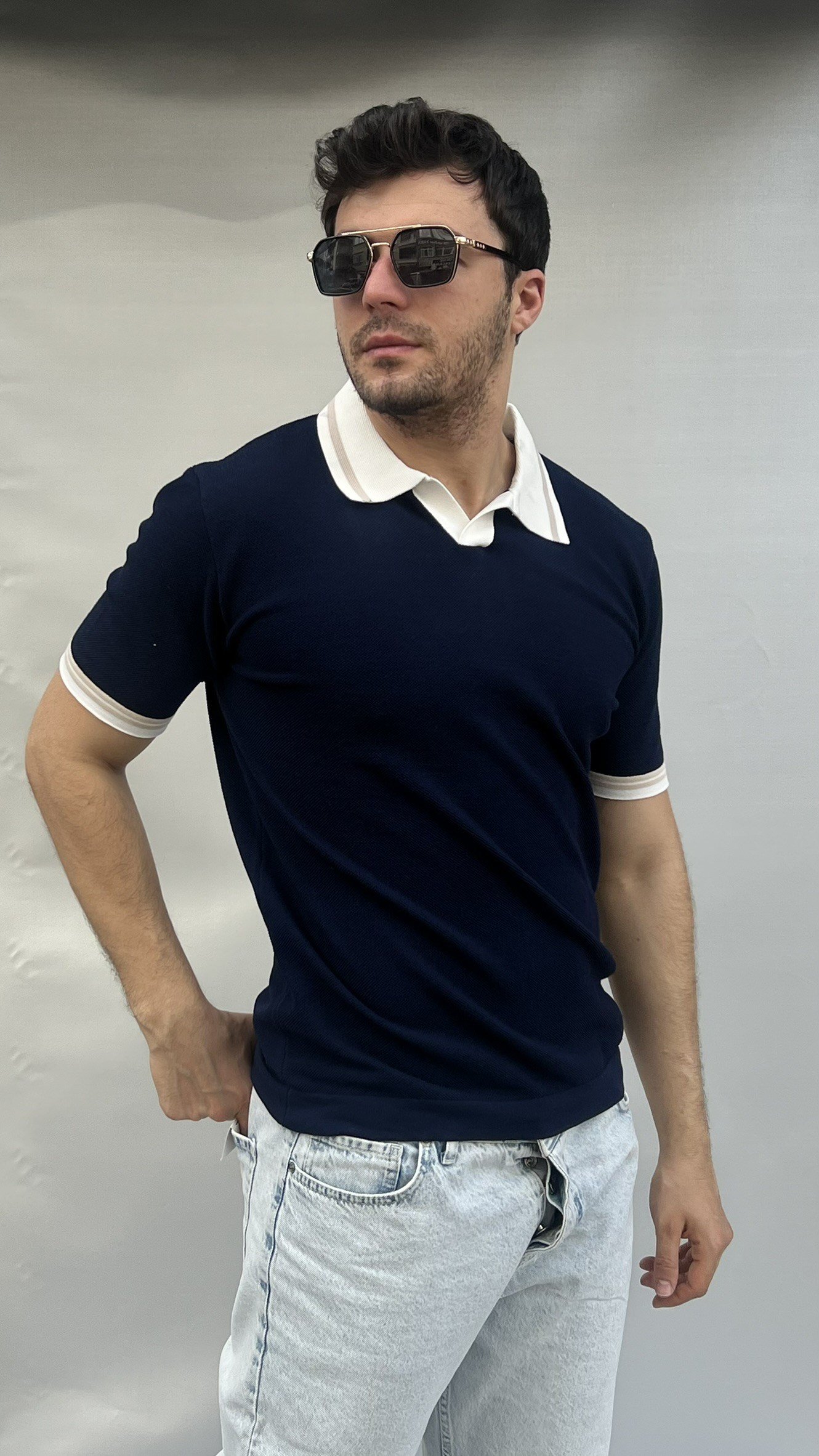 Kol Ve Yaka Çizgili Triko T-shirt