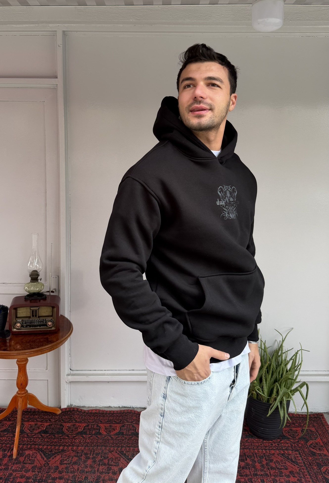 Sırt Baskılı Dark Garden Oversize Sweatshirt