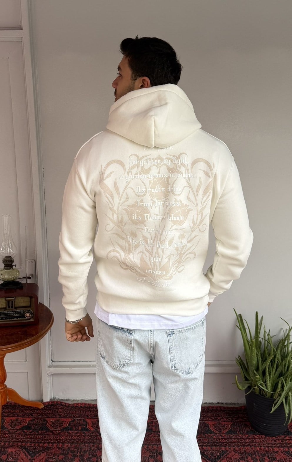 Sırt Baskılı Dark Garden Oversize Sweatshirt