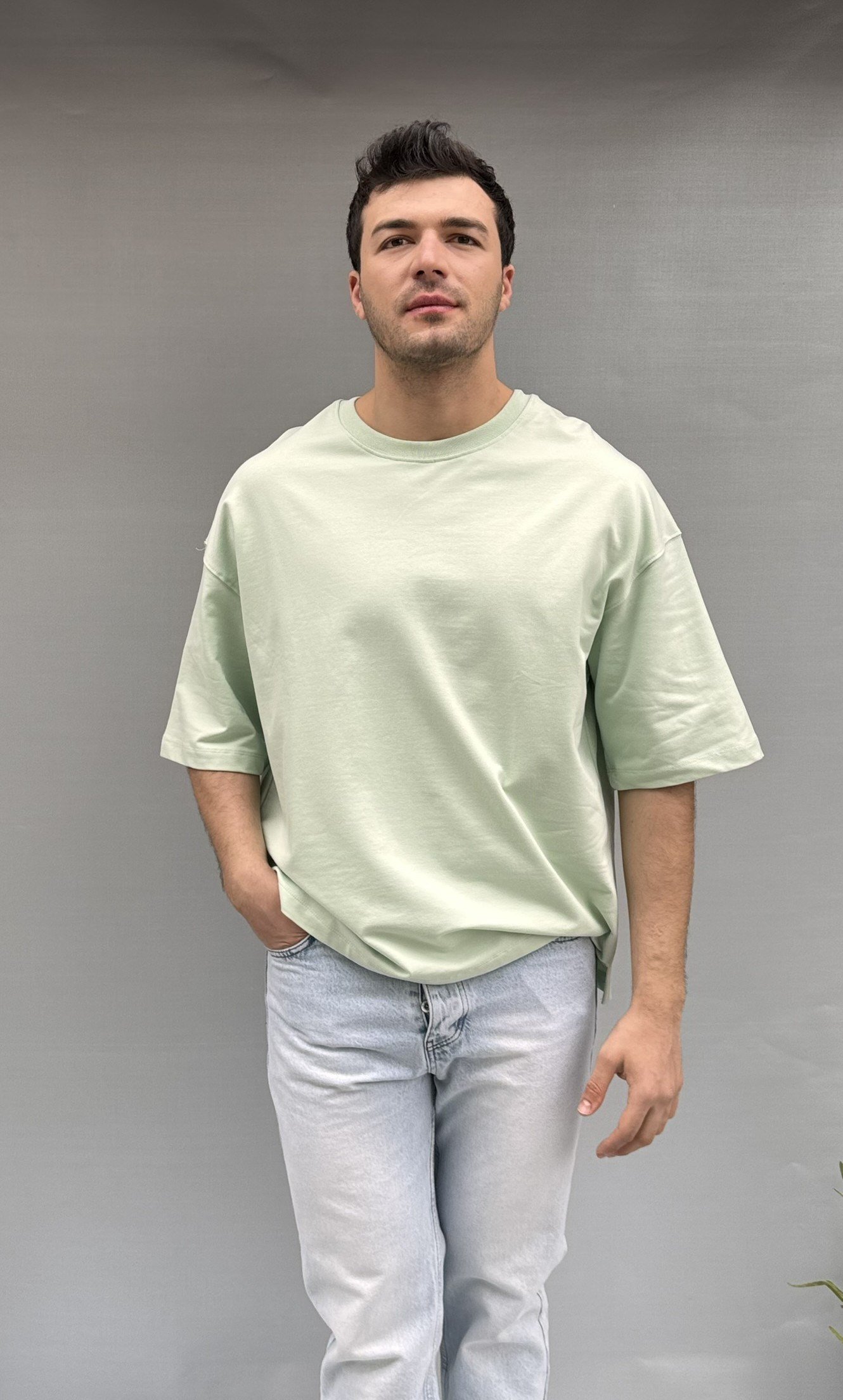 Yan Yırtmaç Detay Oversize T-shirt