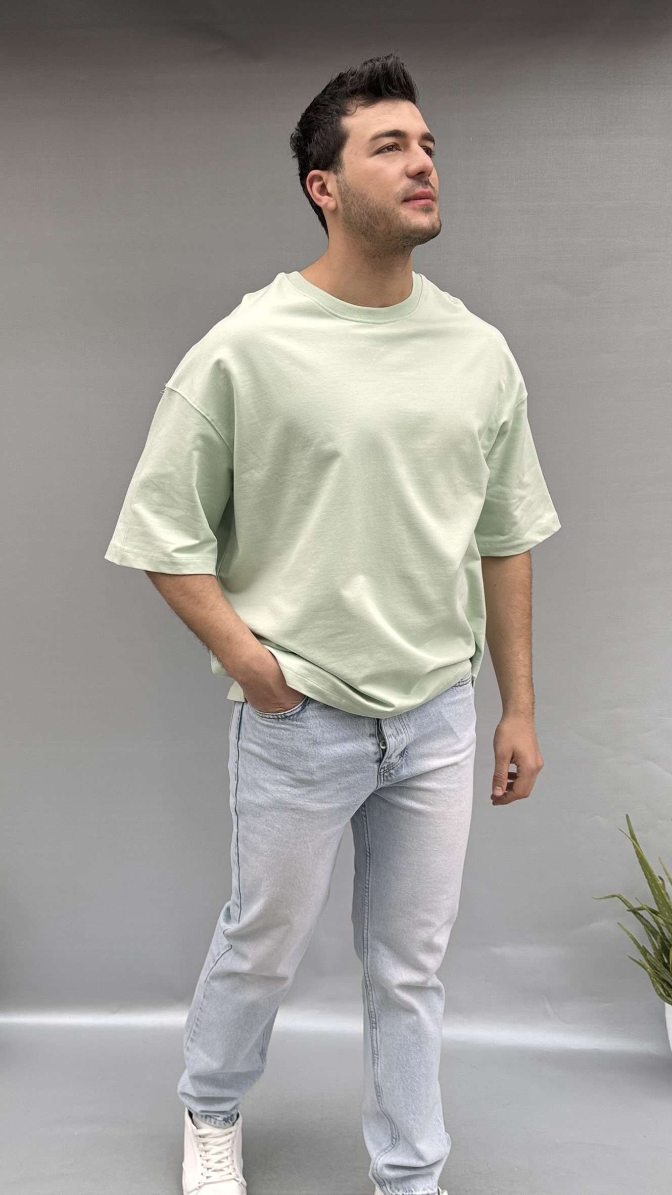 Yan Yırtmaç Detay Oversize T-shirt