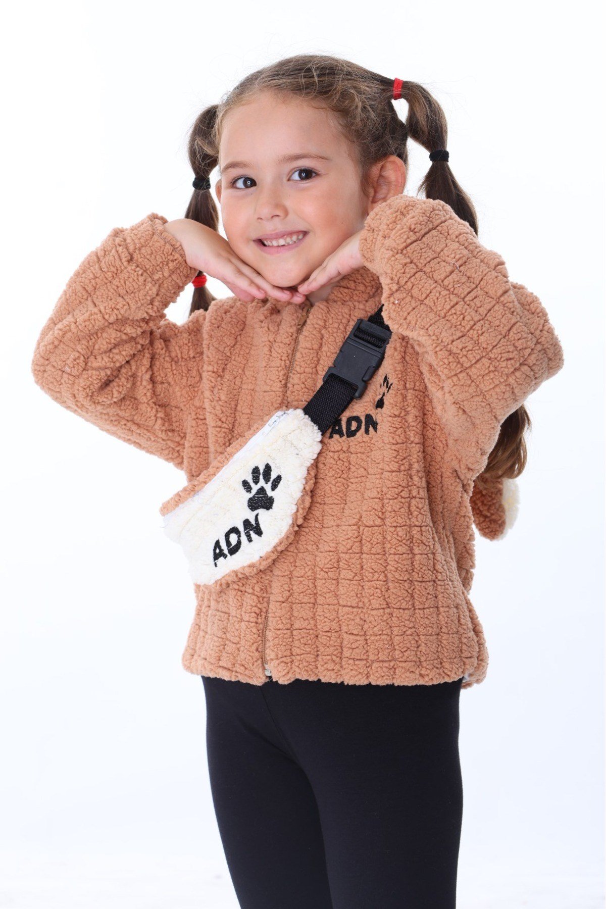 Kareluxe Kahverengi Peluş Aksesuarlı Çocuk Hırka - Unisex 1-5 Yaş