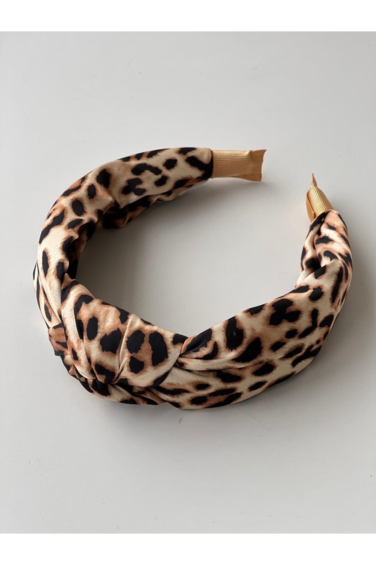 Bej Leopar Desen Düğümlü Taç