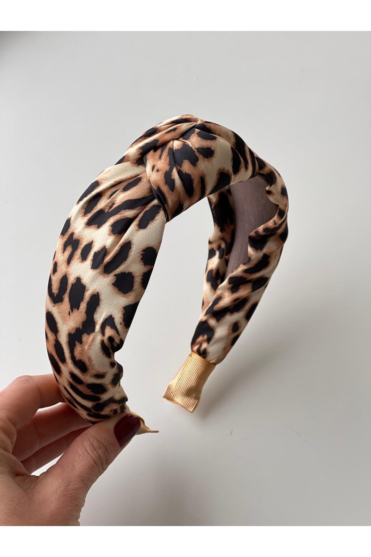 Bej Leopar Desen Düğümlü Taç