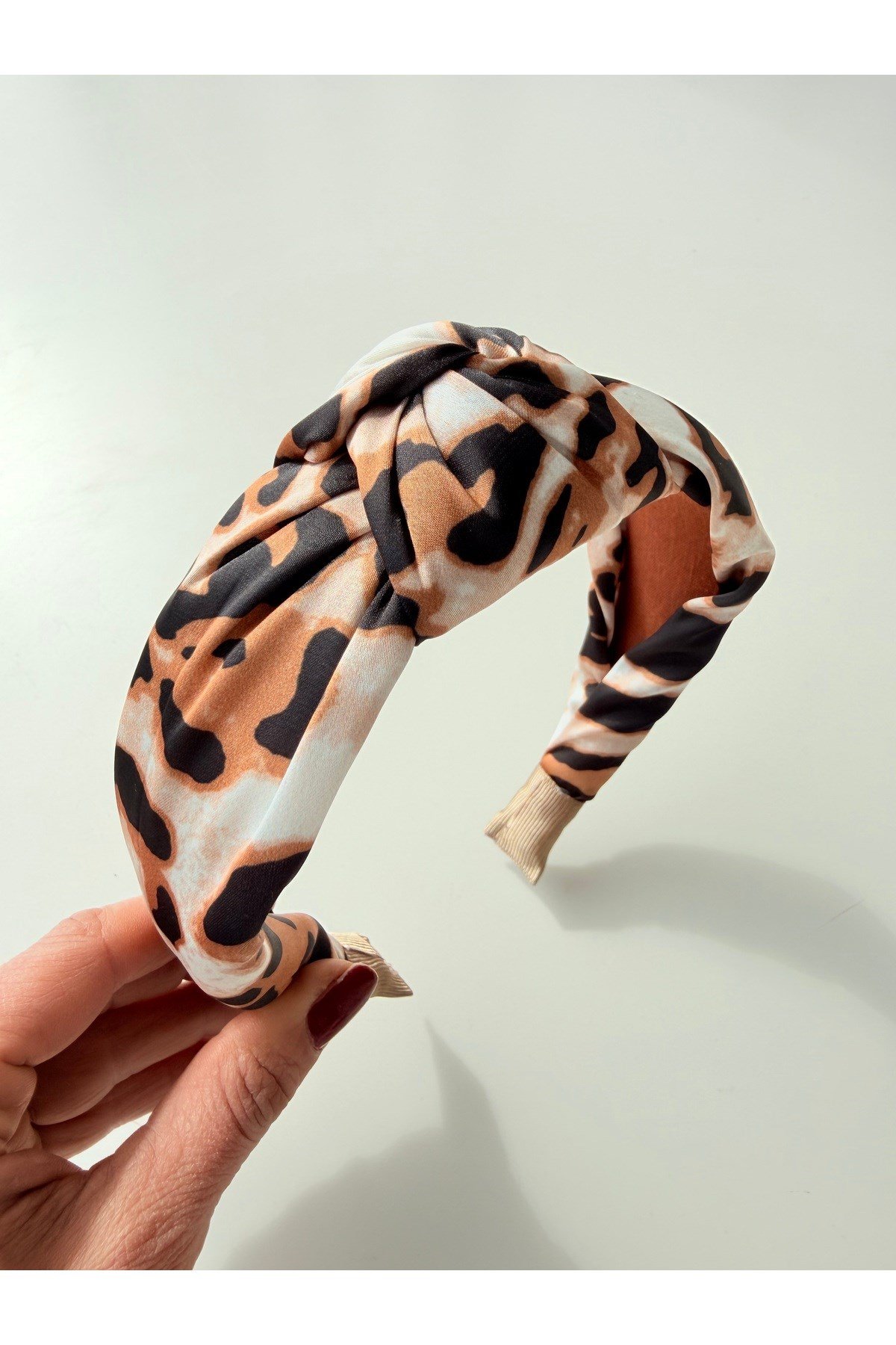 Bej Leopar Desen Düğümlü Taç Bandana Saç Aksesuarı