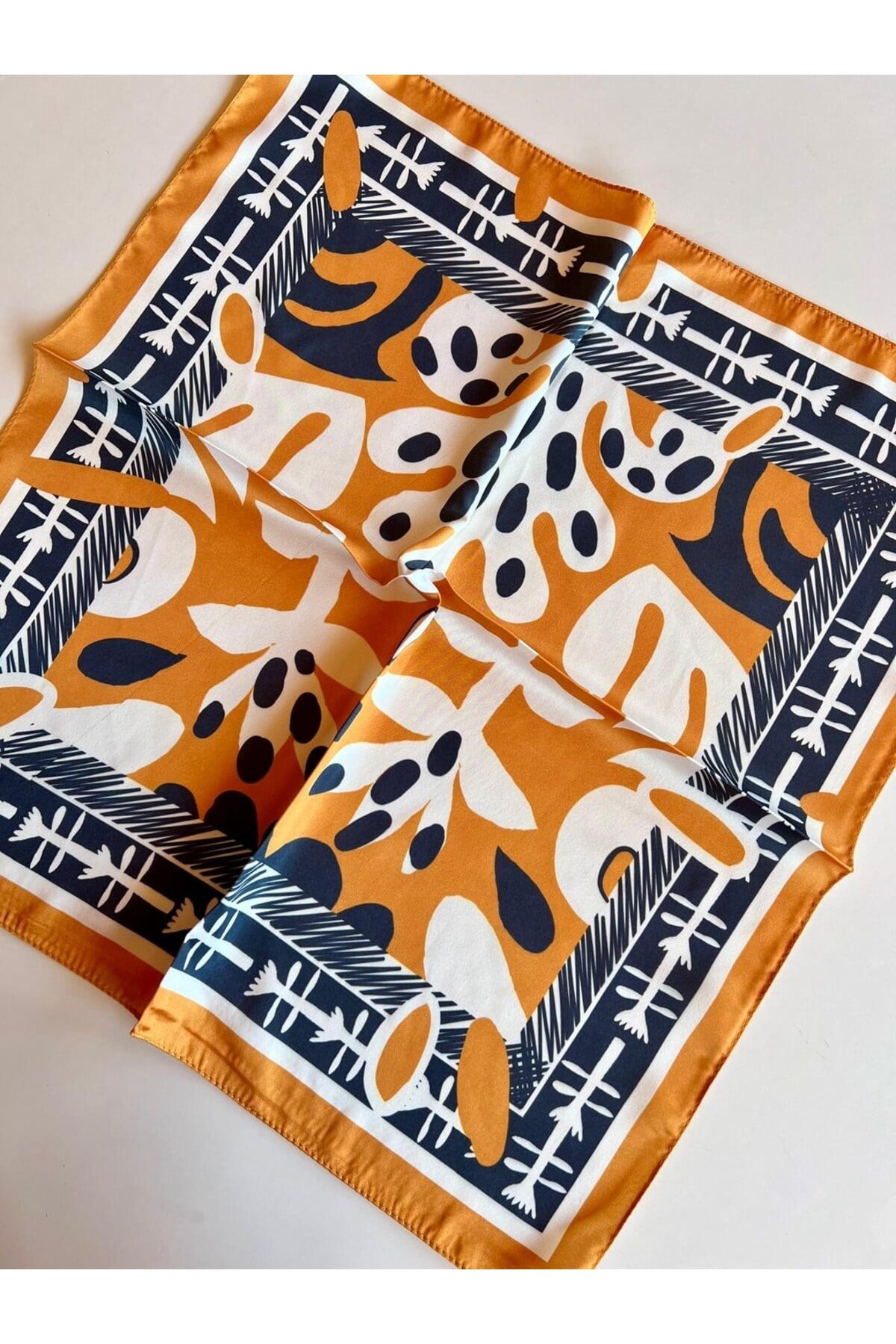 BETHY Fular Bandana