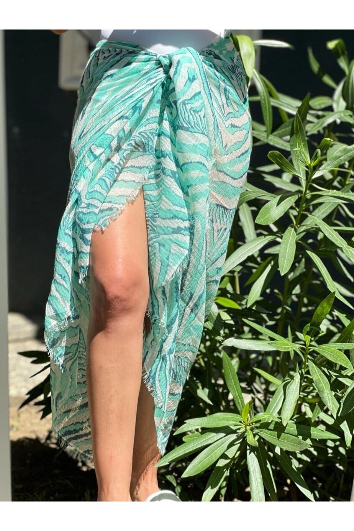 BETSY Pareo