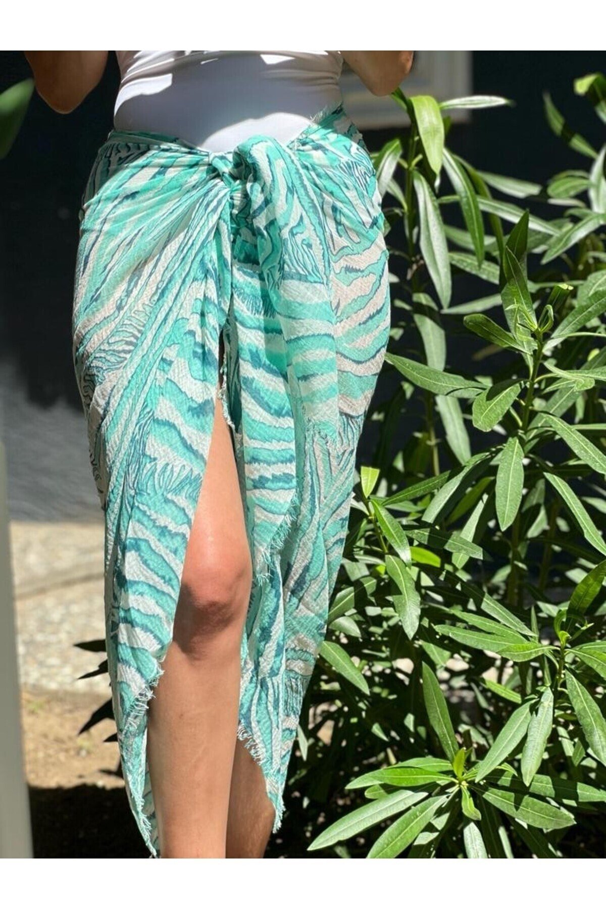 BETSY Pareo