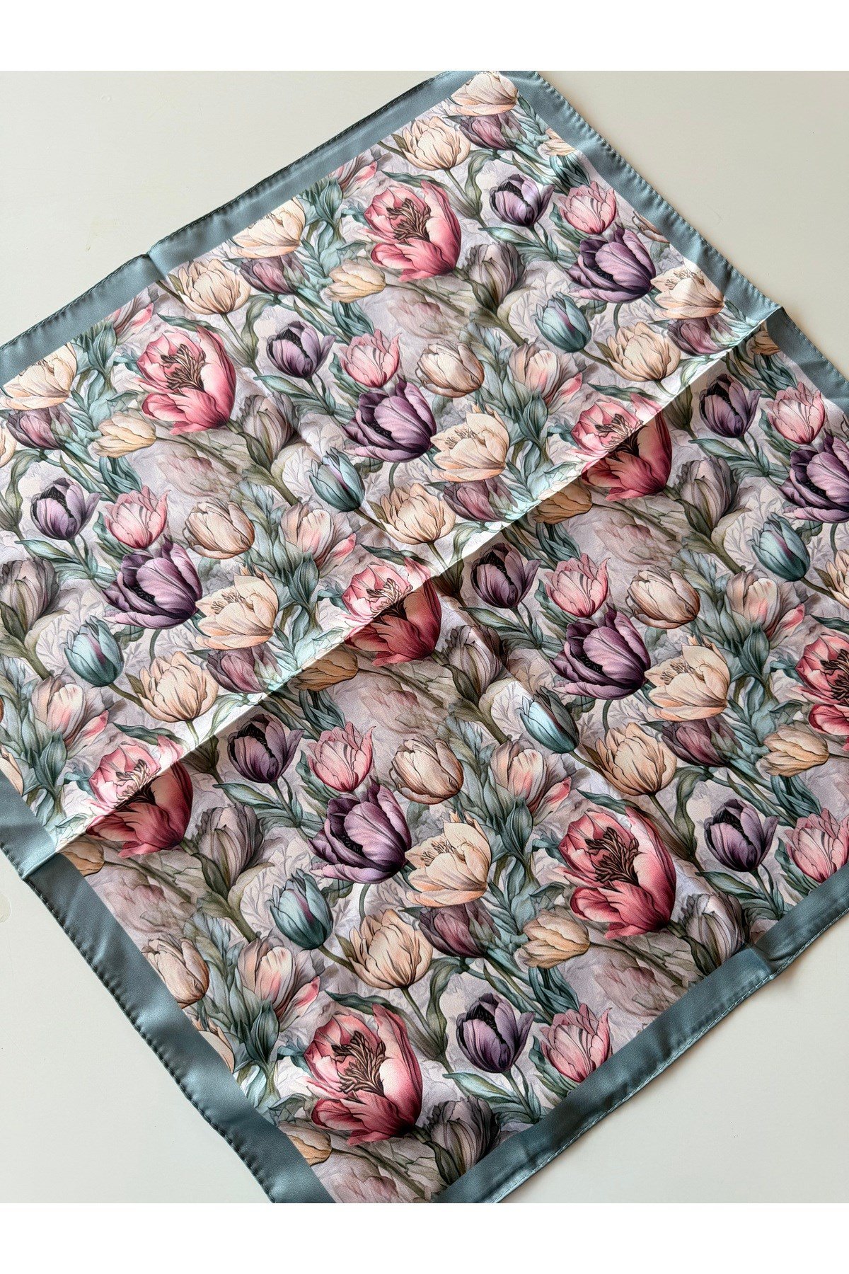Çiçek Desenli Fular Bandana Kadın Giyim Aksesuar 50x50cm