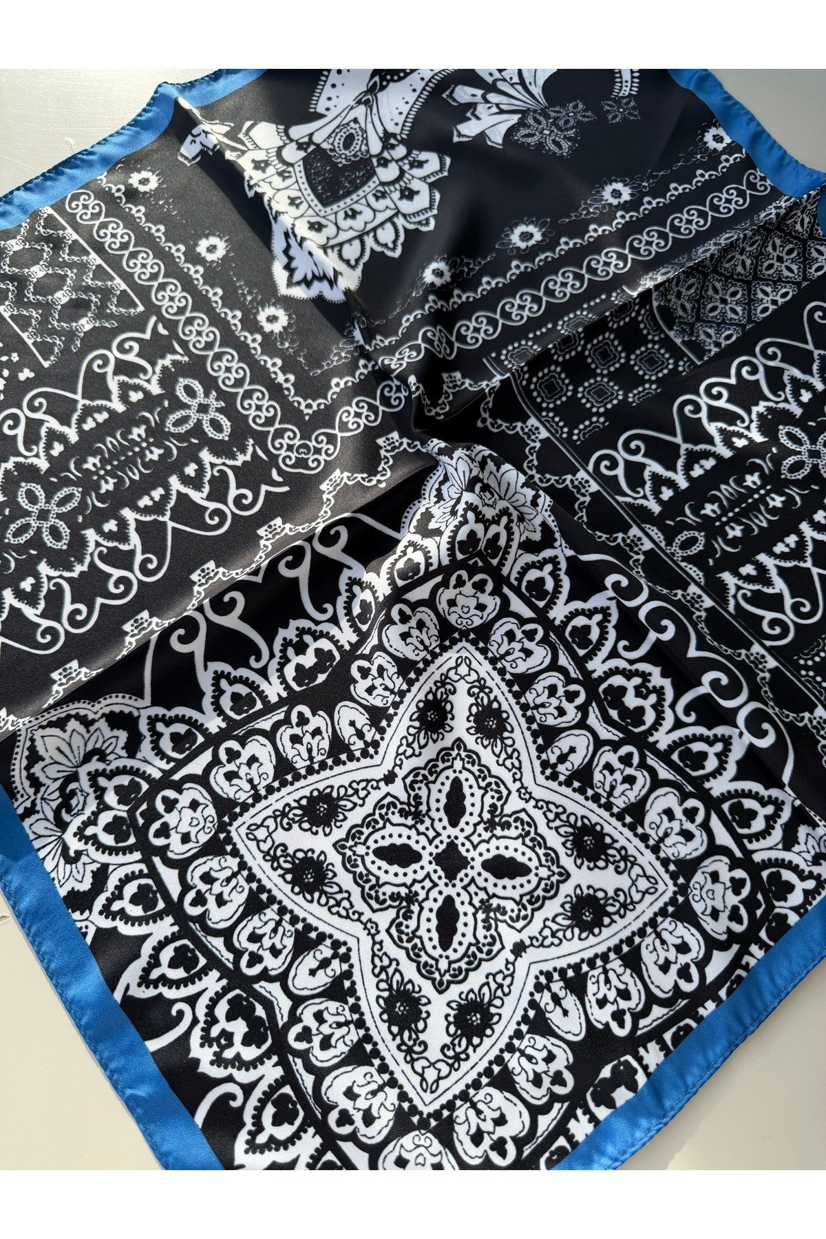 Desenli Fular Bandana 50x50 Kadın Giyim Aksesuar