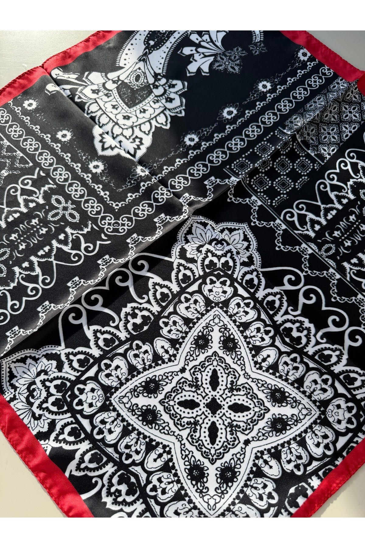 Desenli Fular Bandana 50x50 Kadın Giyim Aksesuar