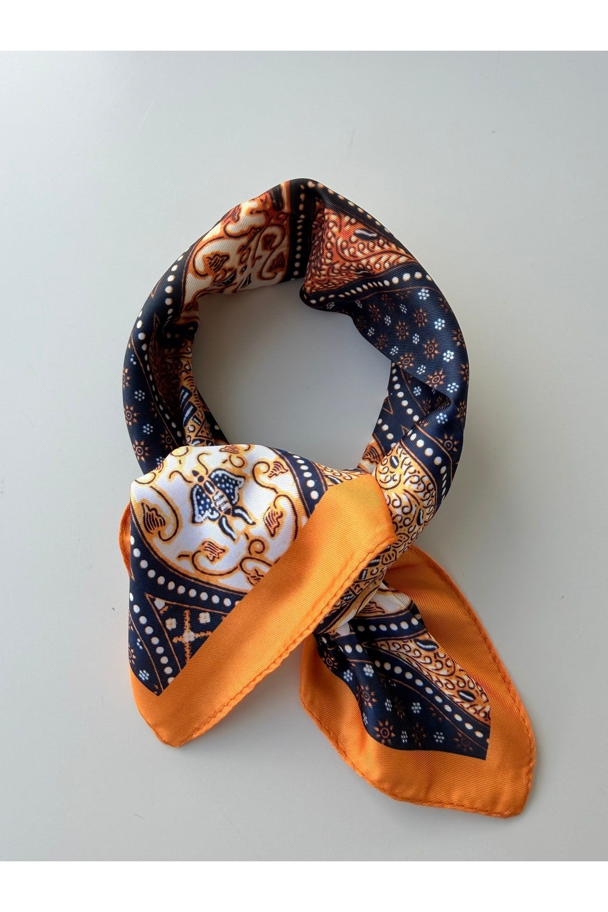 Desenli Fular Bandana Kadın Giyim Aksesuar 50x50