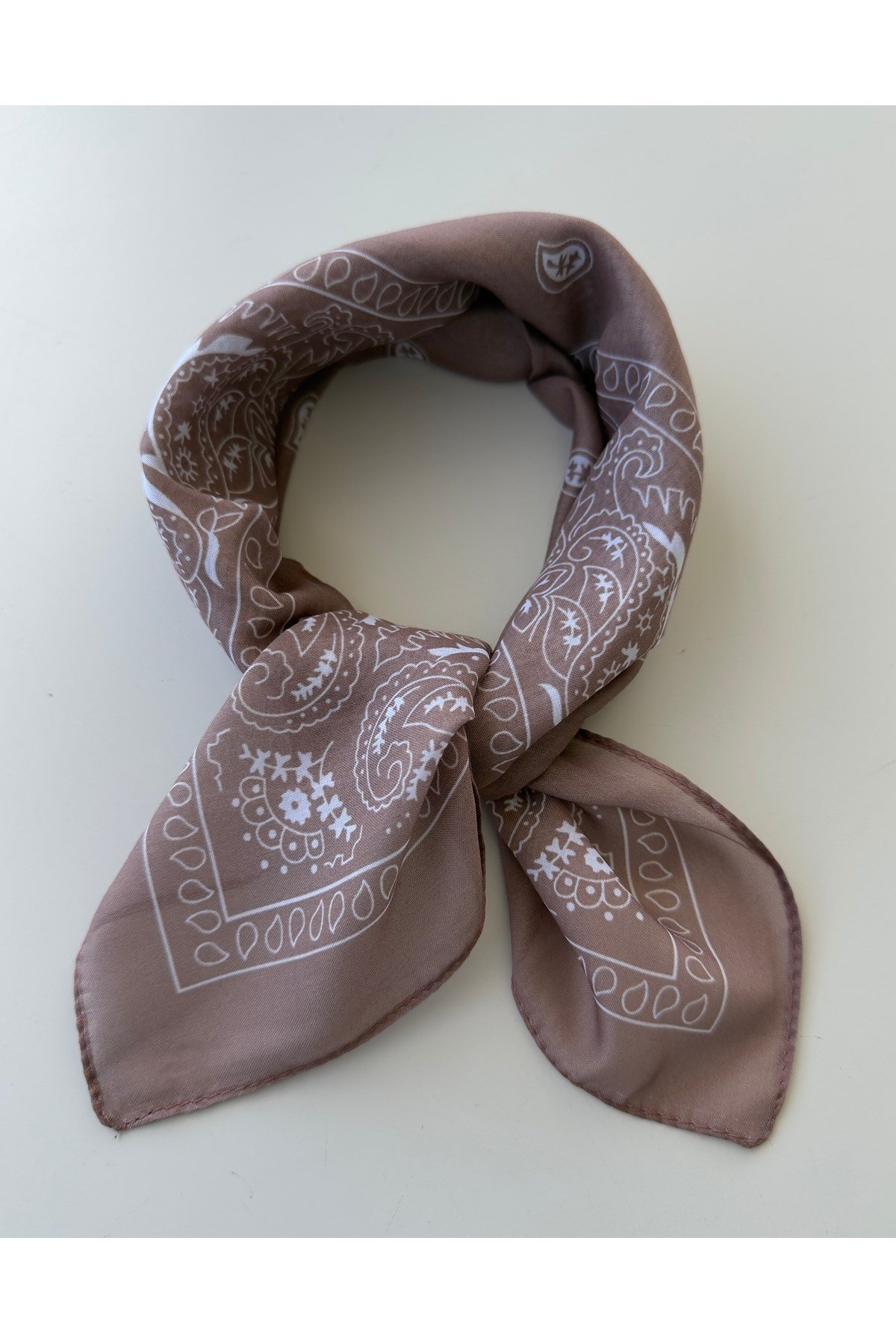 Desenli Fular Bandana Kadın Giyim Aksesuar 50x50cm