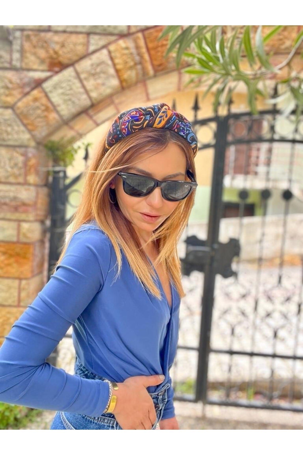Desenli Taç