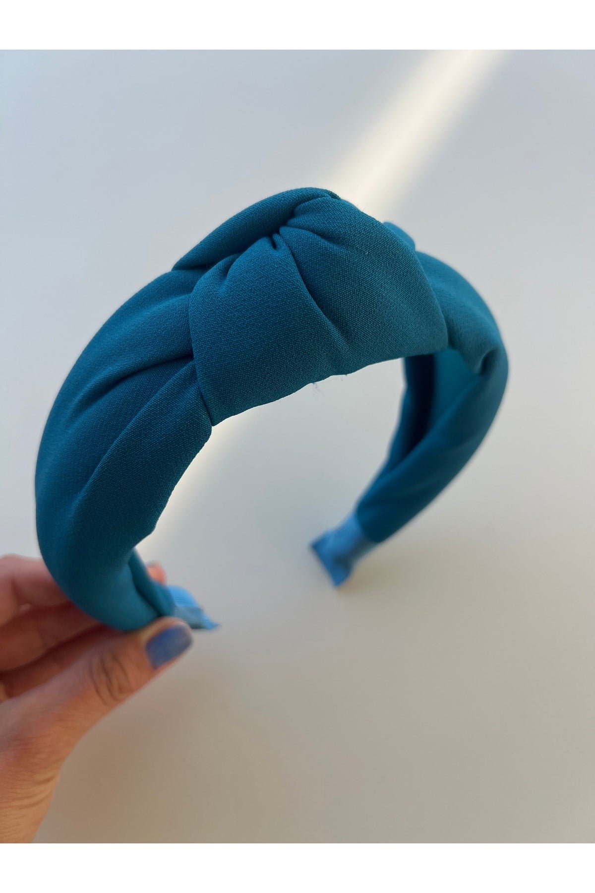 Düz kumaş düğümlü taç bandana