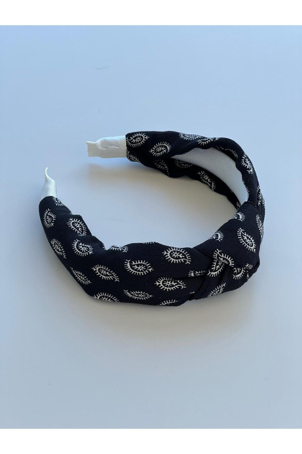 Etnik Desen Siyah Taç